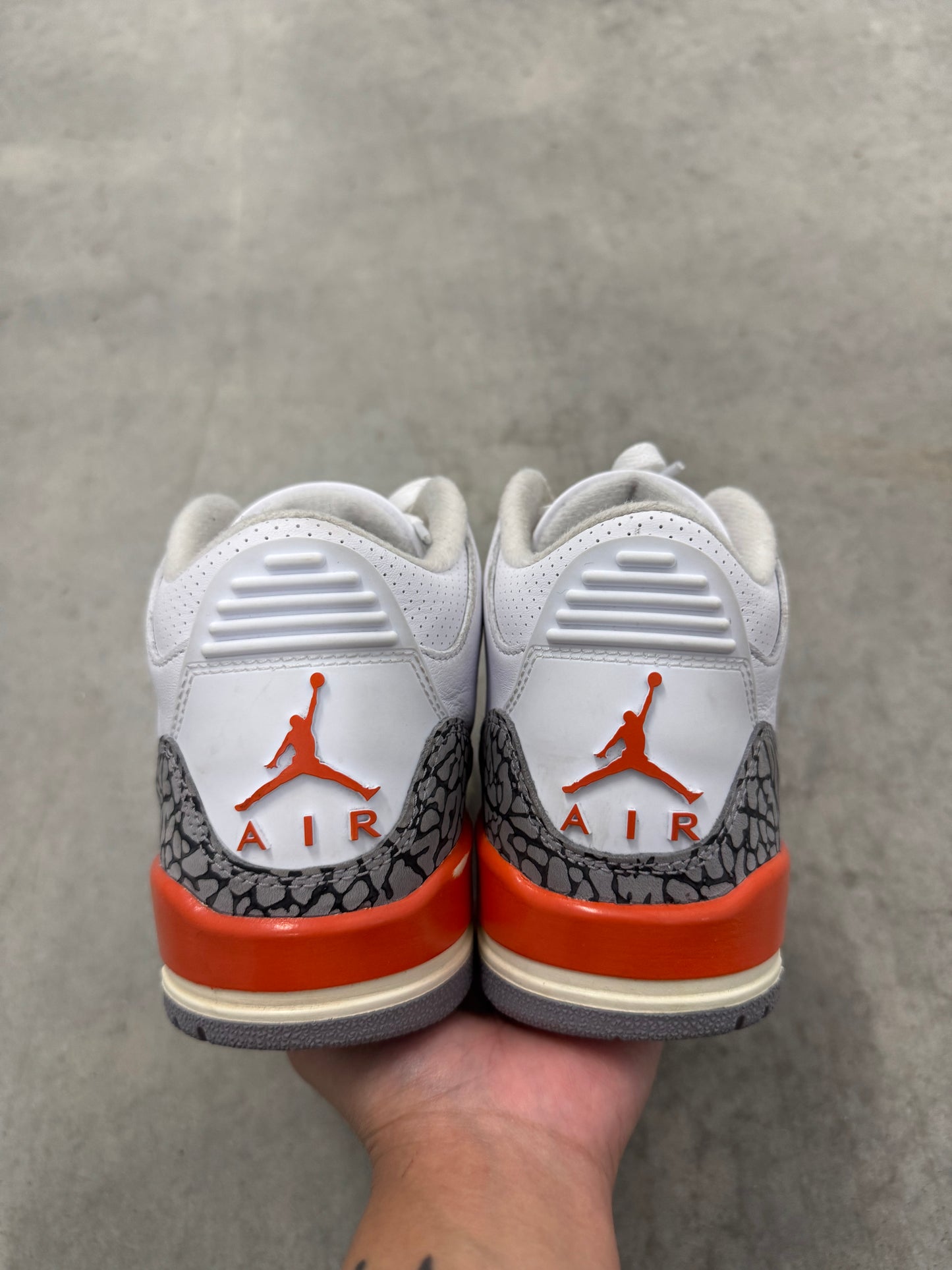 JORDAN 3 “ Georgia Peach “