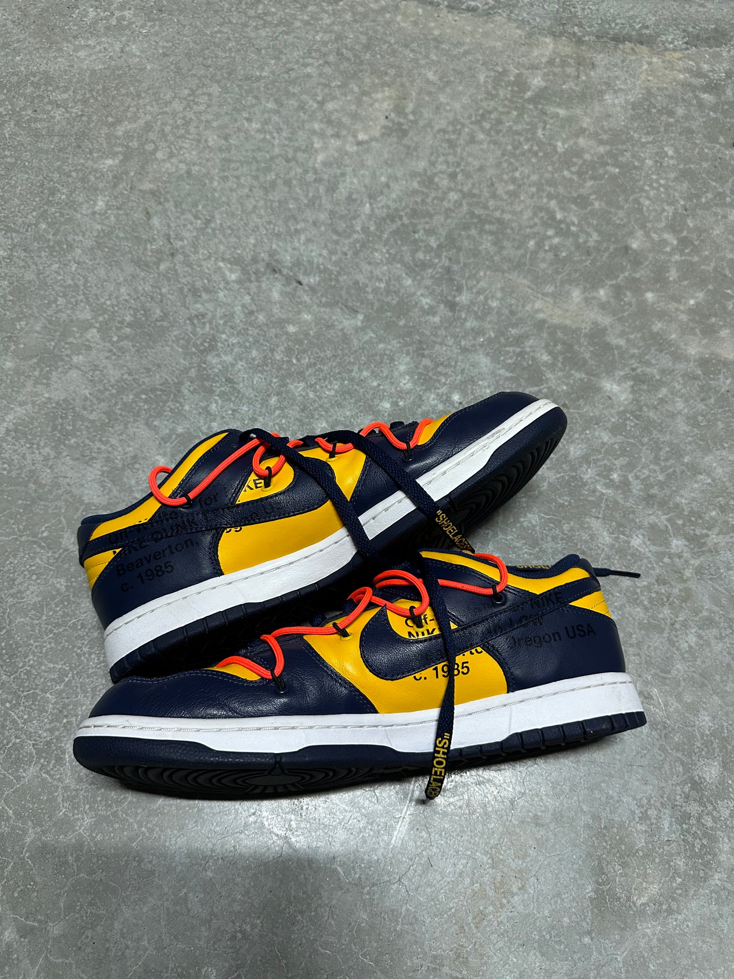 OFF WHITE DUNK LOW “ university gold “