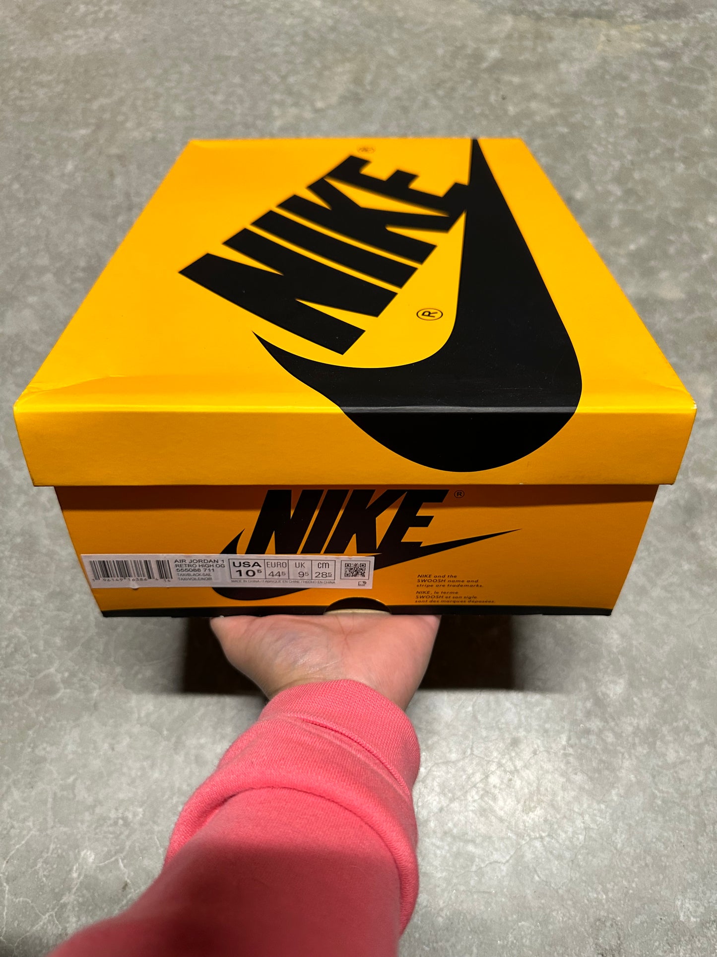 JORDAN 1 “ yellow toe “