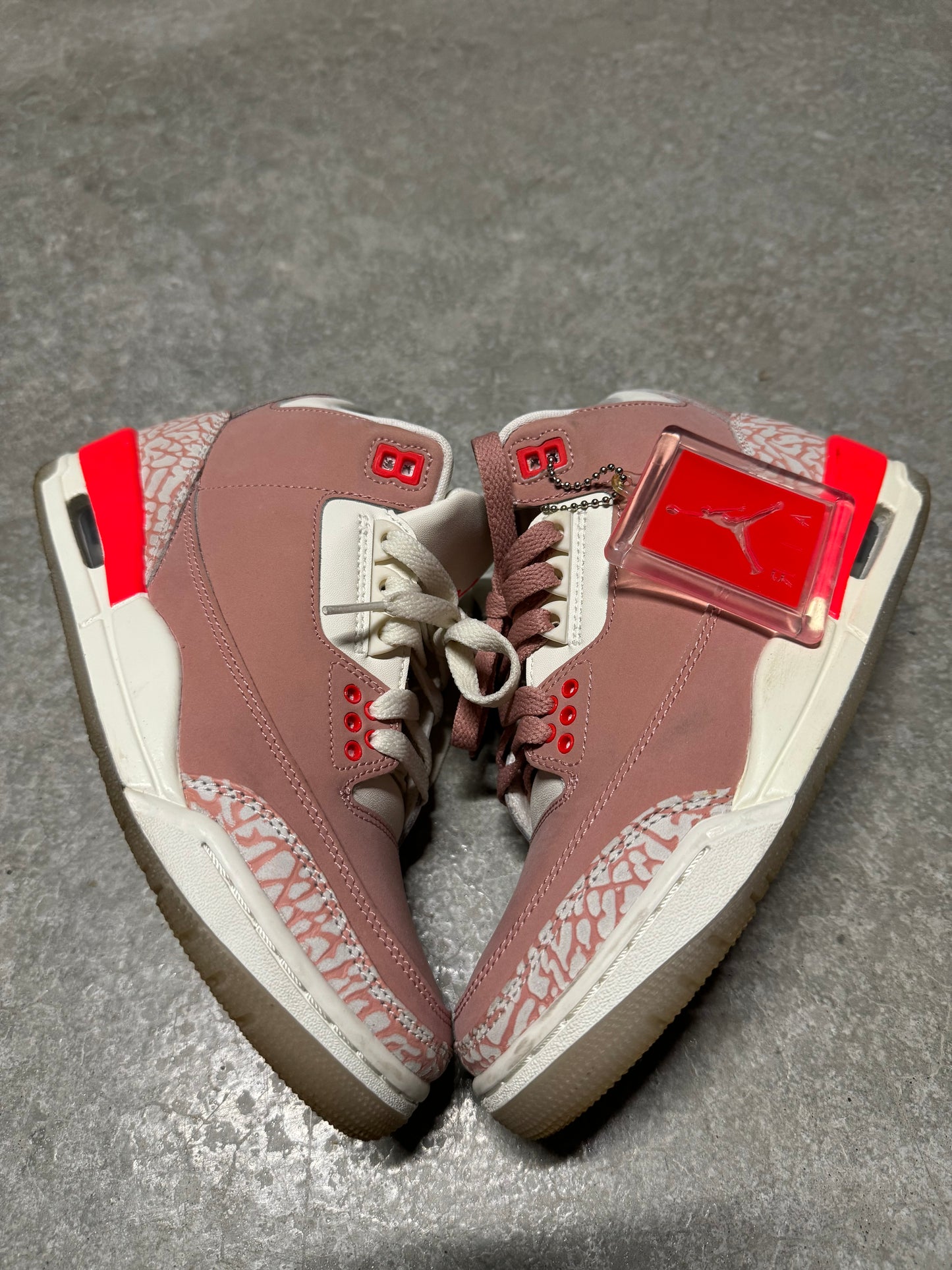 JORDAN 3 “ rust pink “