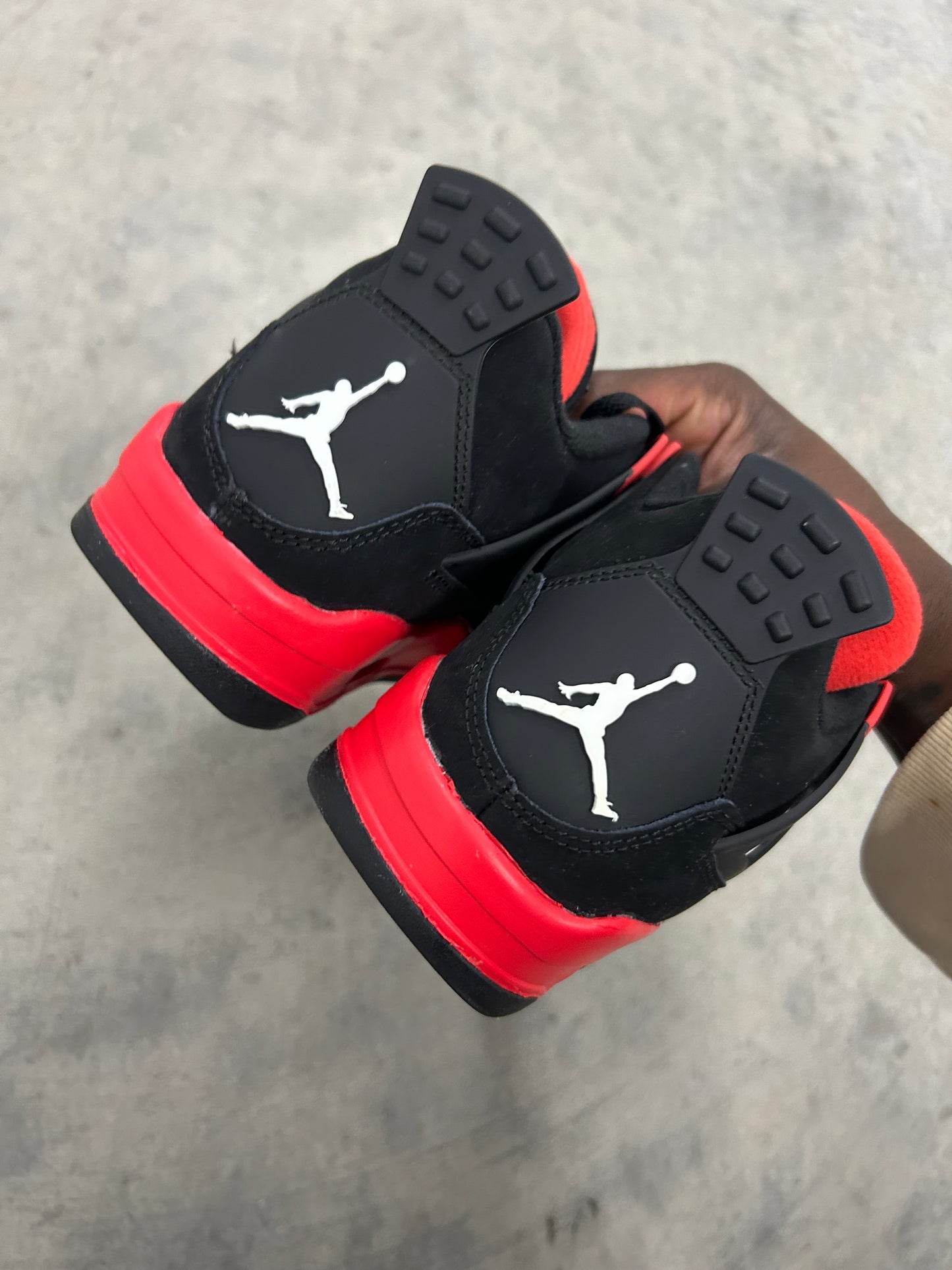 Jordan 4 “red thunder”