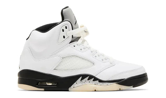 Jordan 5 "White/Black" Brand new