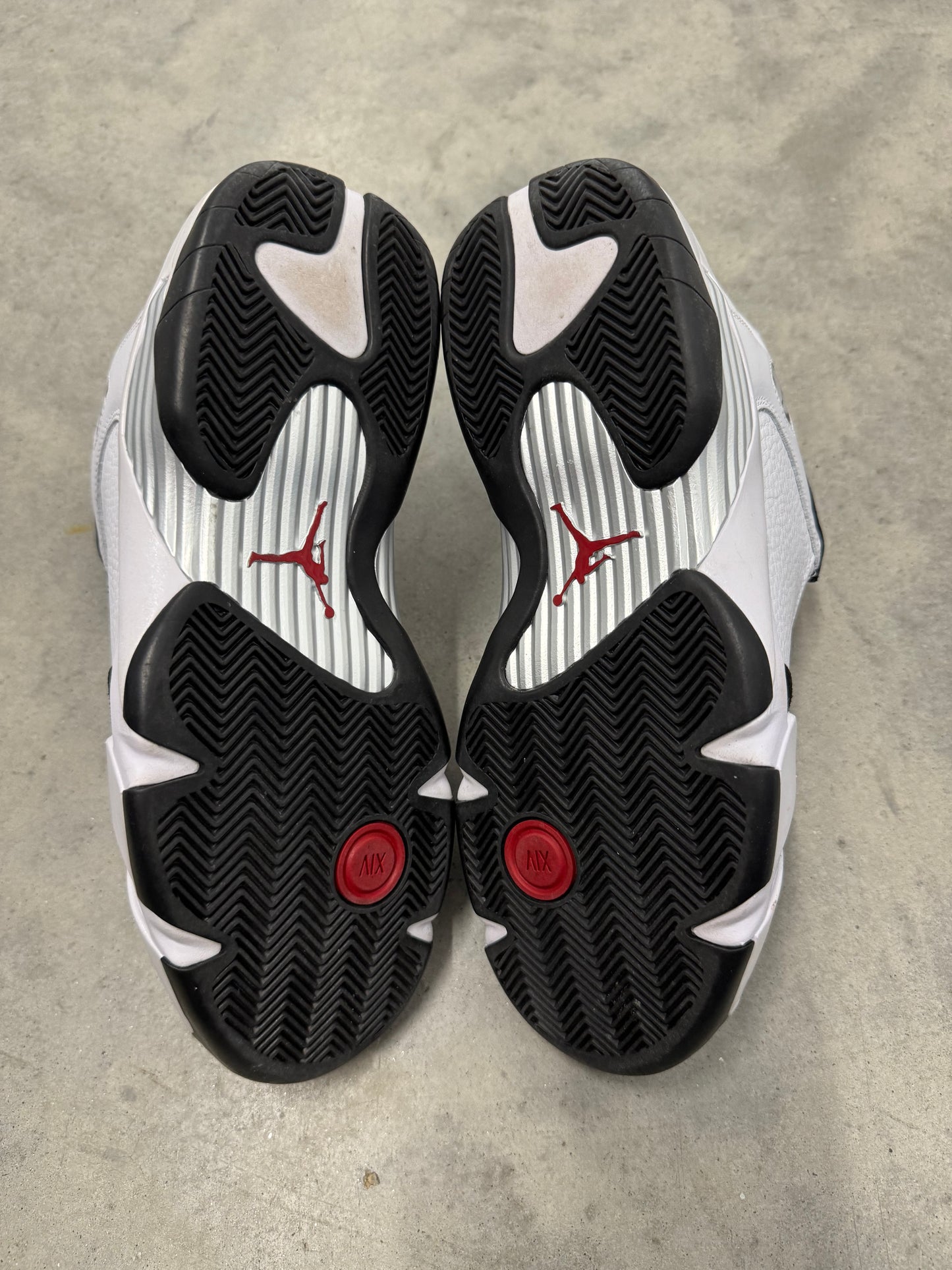 JORDAN 14 “ Black Toe “