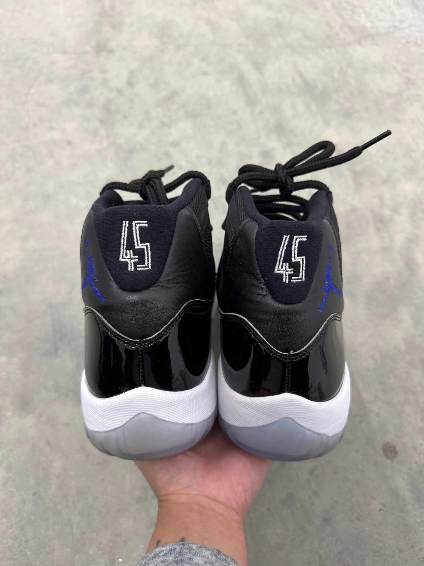 JORDAN 11 “ Space Jam “