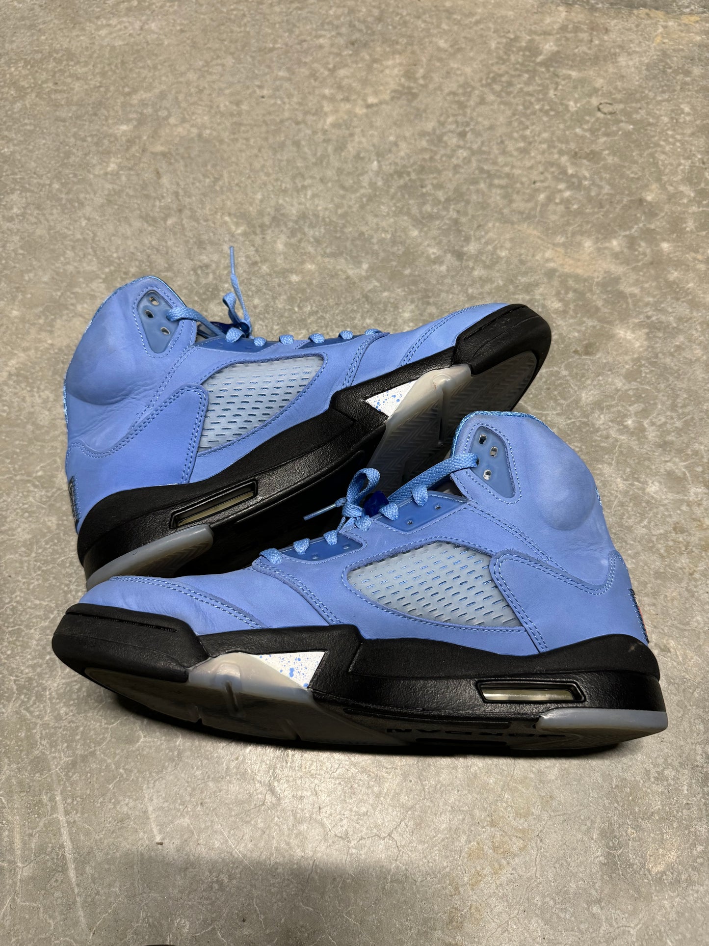 JORDAN 5 “ UNC “