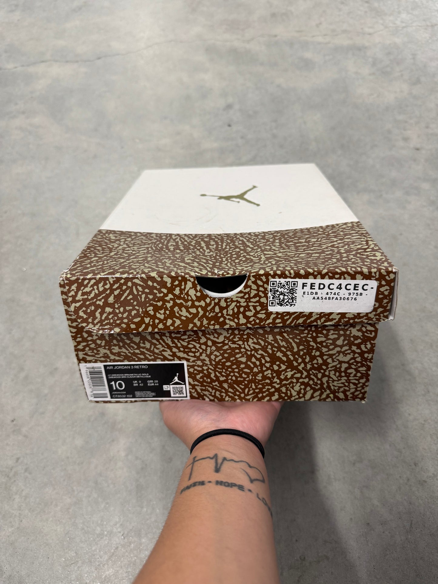 JORDAN 3 “ Palomino “