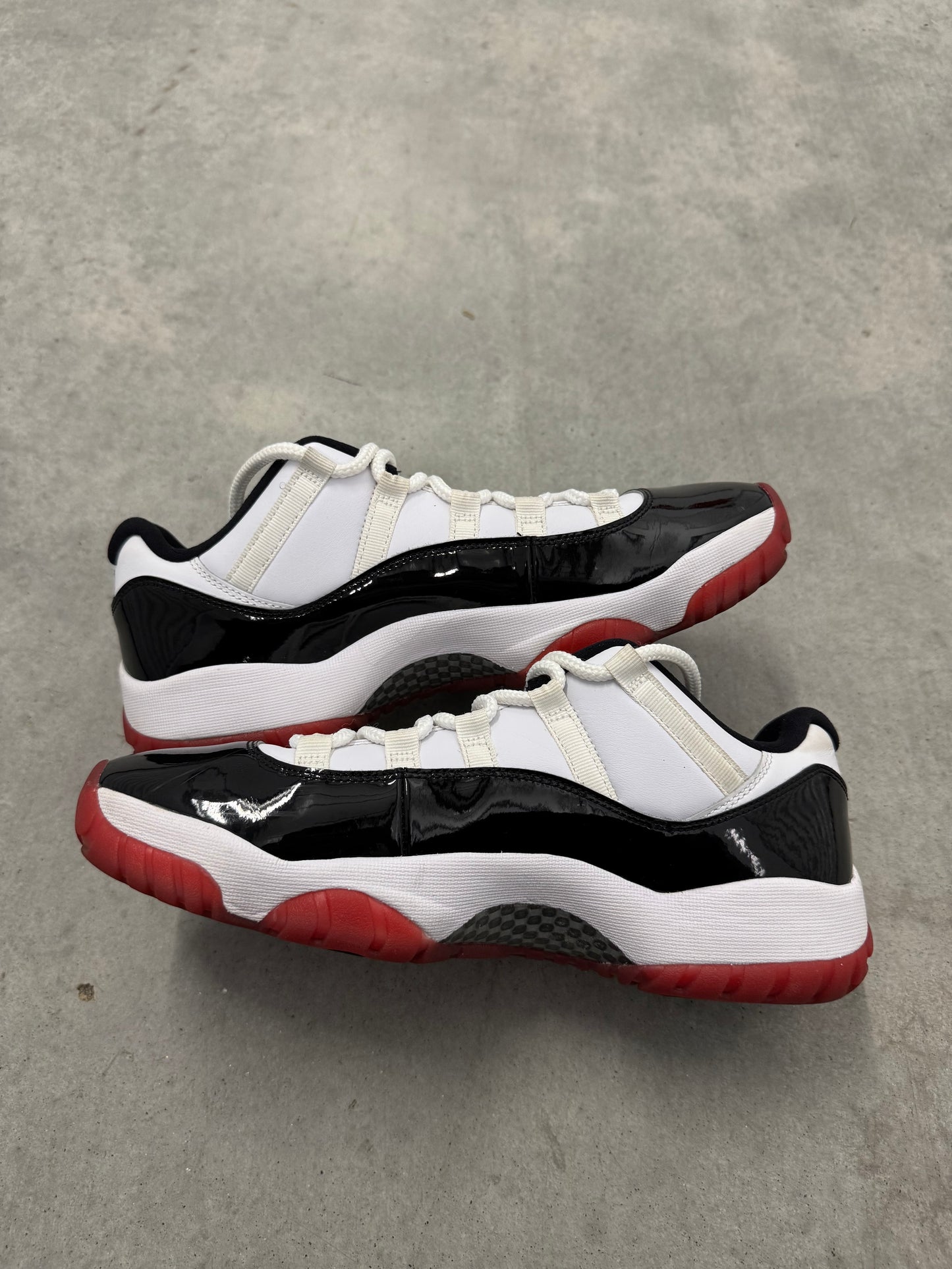 JORDAN 11 “ Concord-Bred “