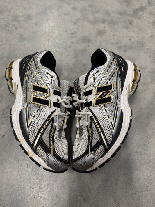 NEW BALANCE 1906R “ Metallic Silver Metallic Gold “
