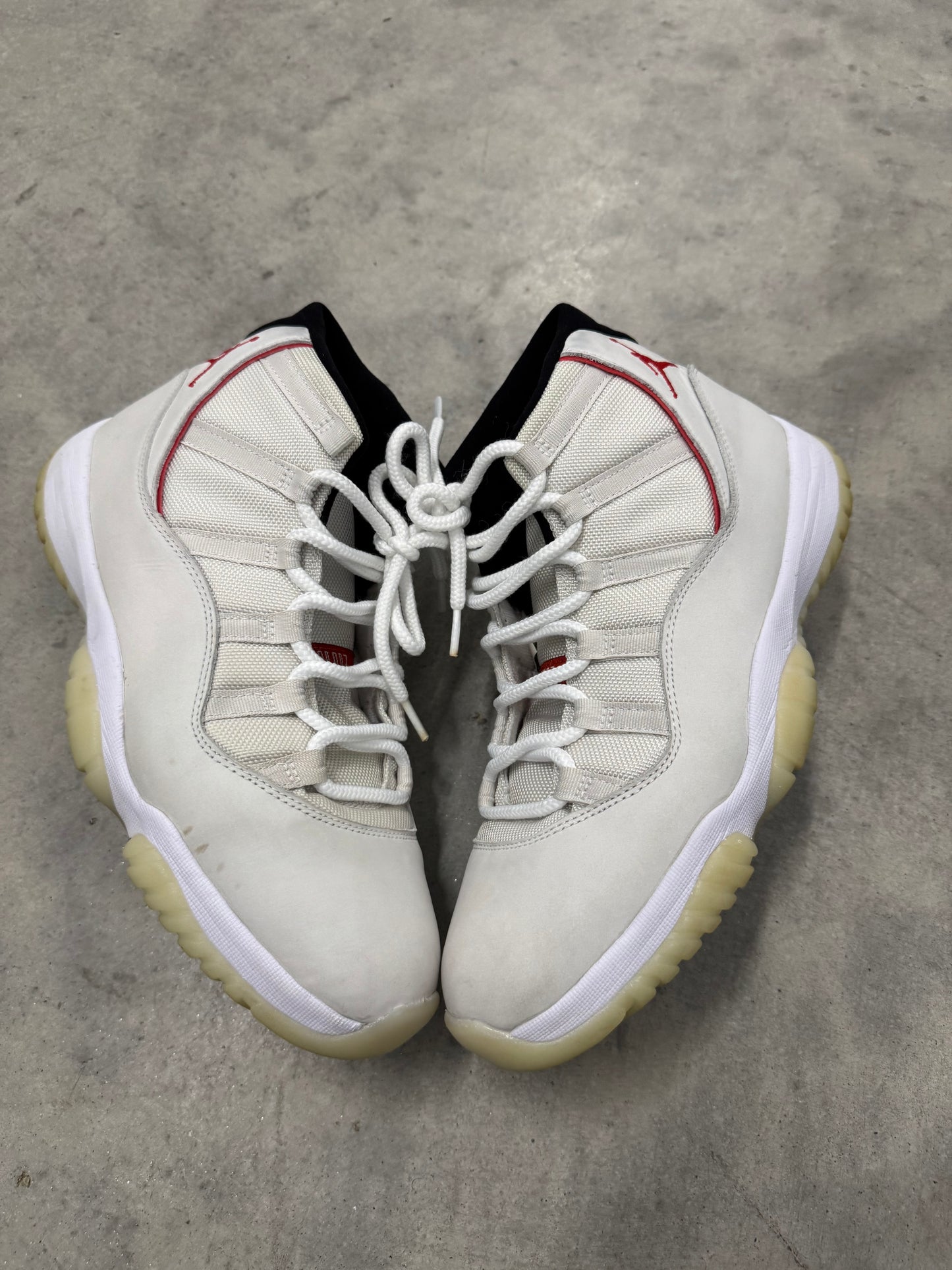 JORDAN 11 “ Platinum Tint “