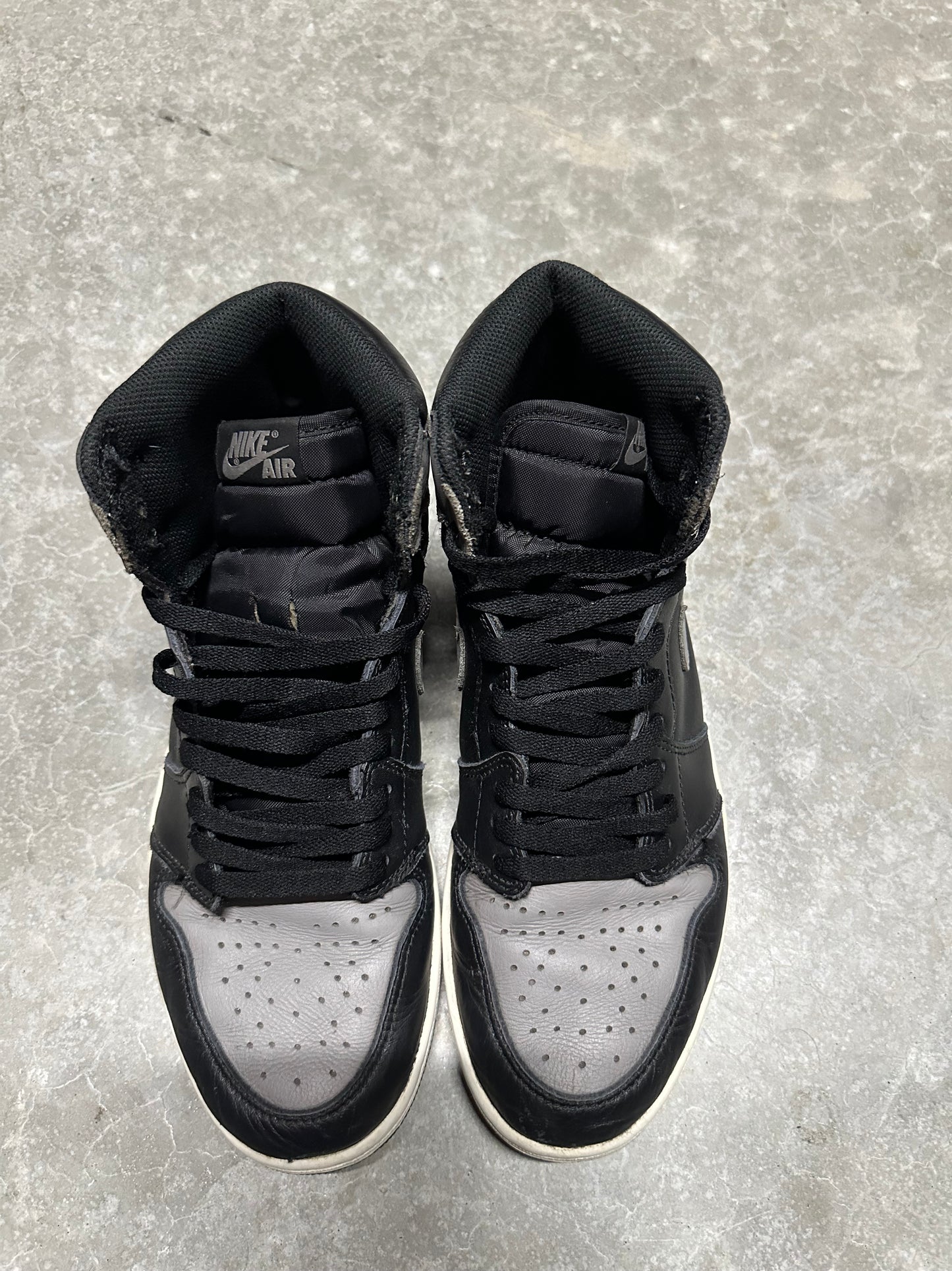 JORDAN 1 “ shadow “