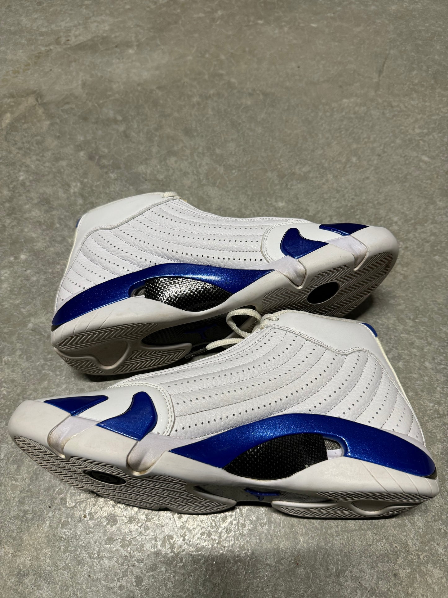 JORDAN 14 “ hyper royal “