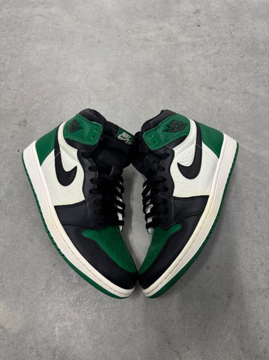 JORDAN 1 “ Pine Green “ ( 2018 )