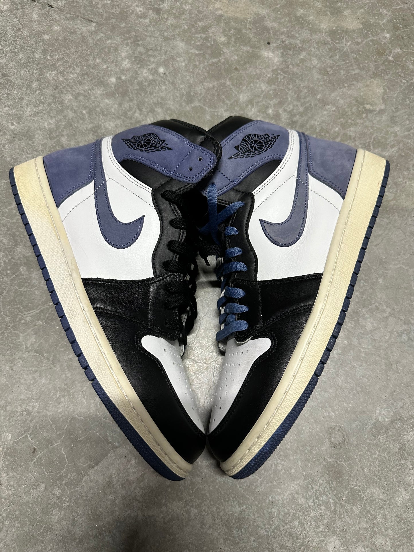 JORDAN 1 “BLUE MOON”