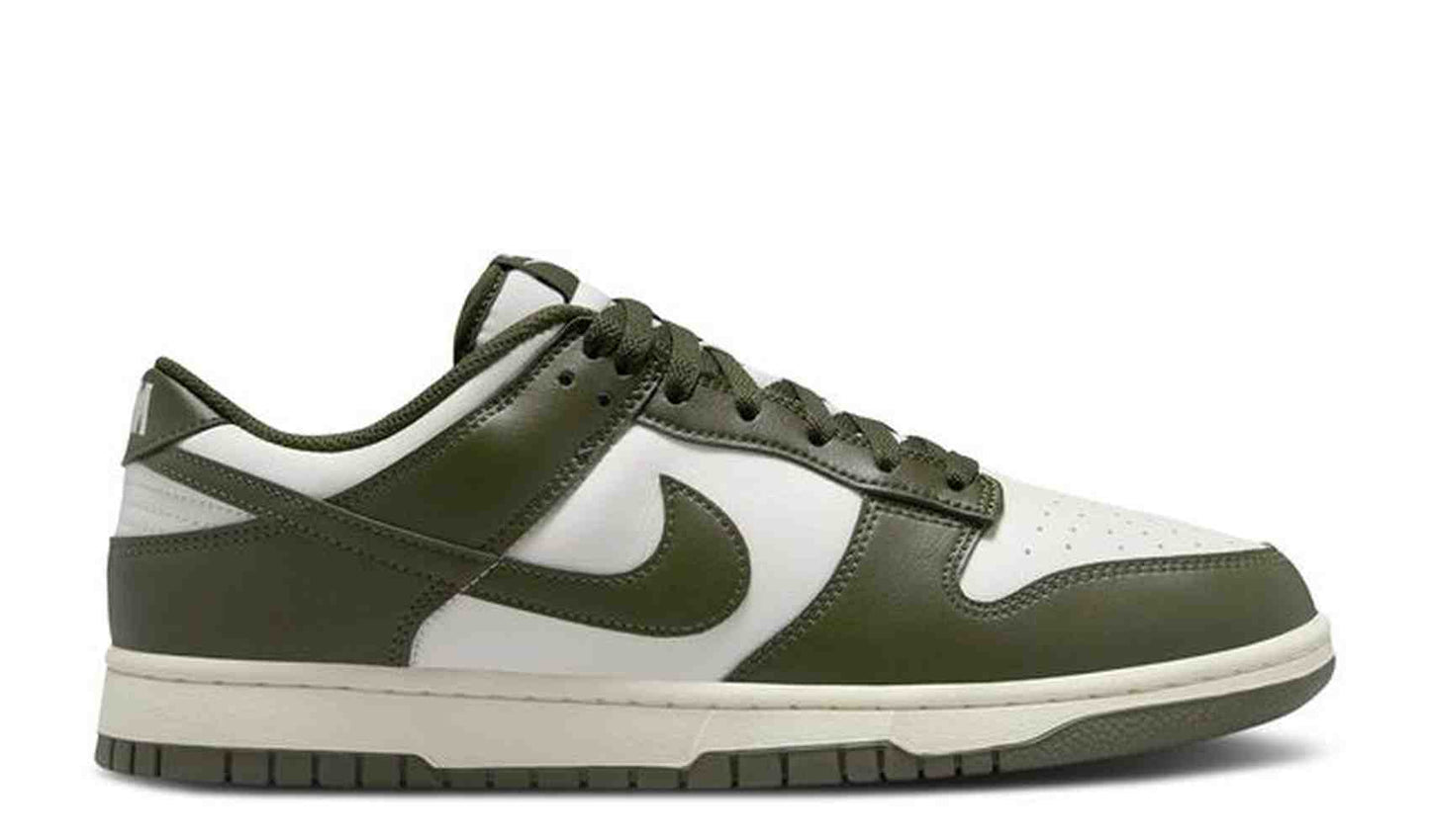 Nike Dunk "Pale Ivory Cargo Khaki" Brand new