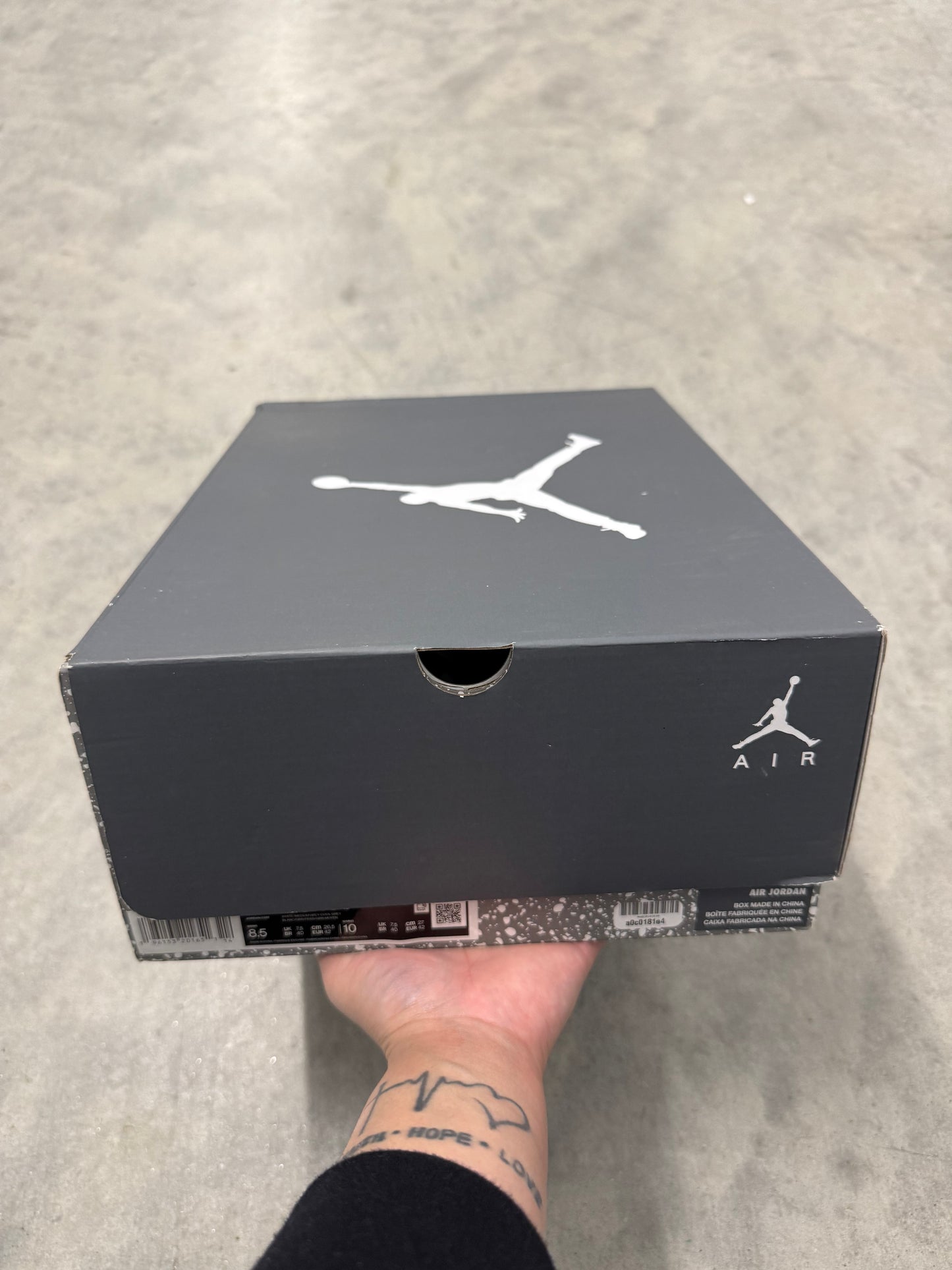 JORDAN 6 “ Cool Grey “