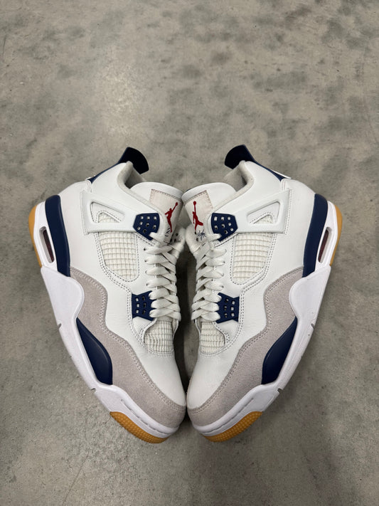 NIKE SB JORDAN 4 “ Navy “