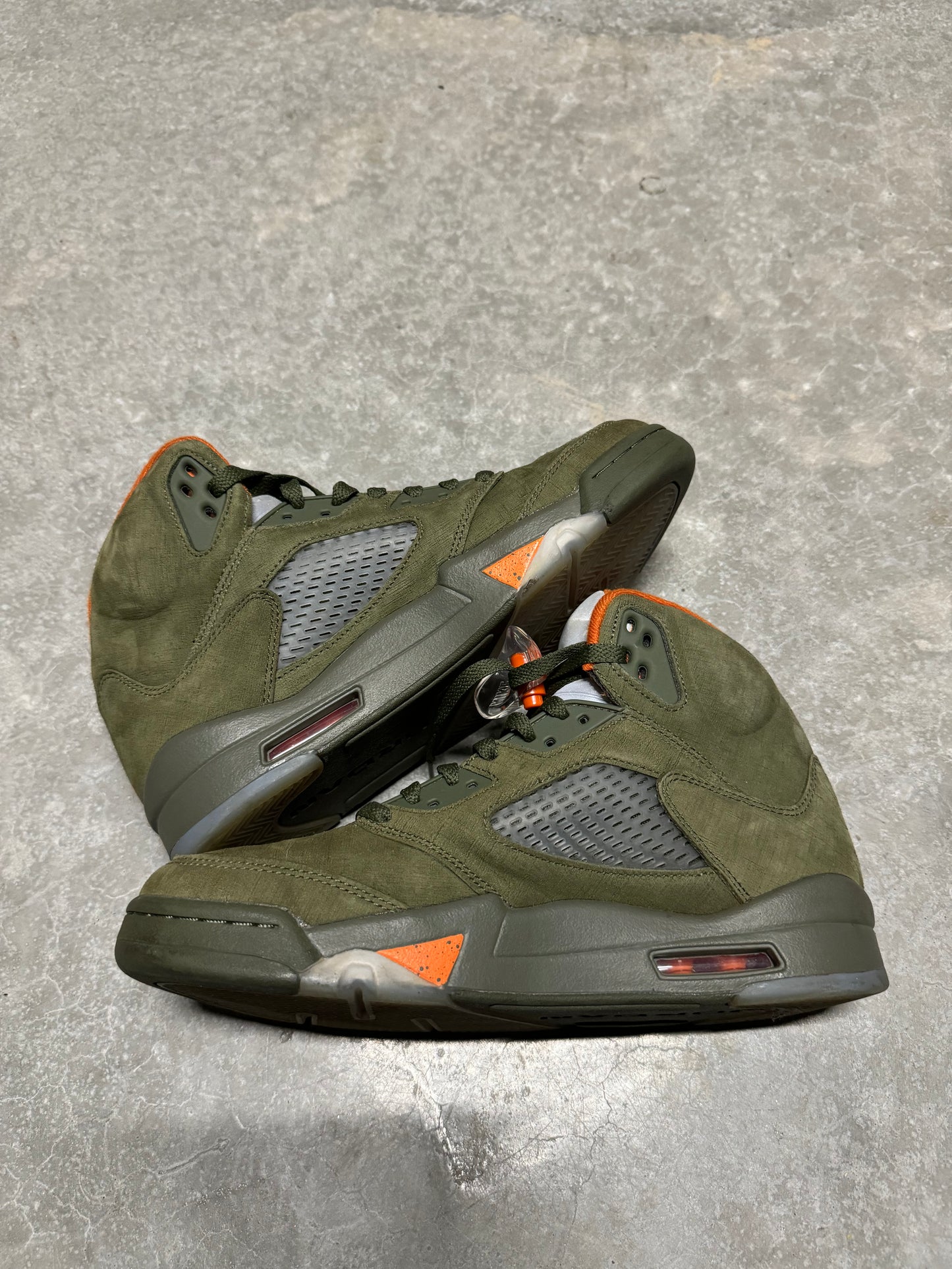 JORDAN 5 “ Olive “