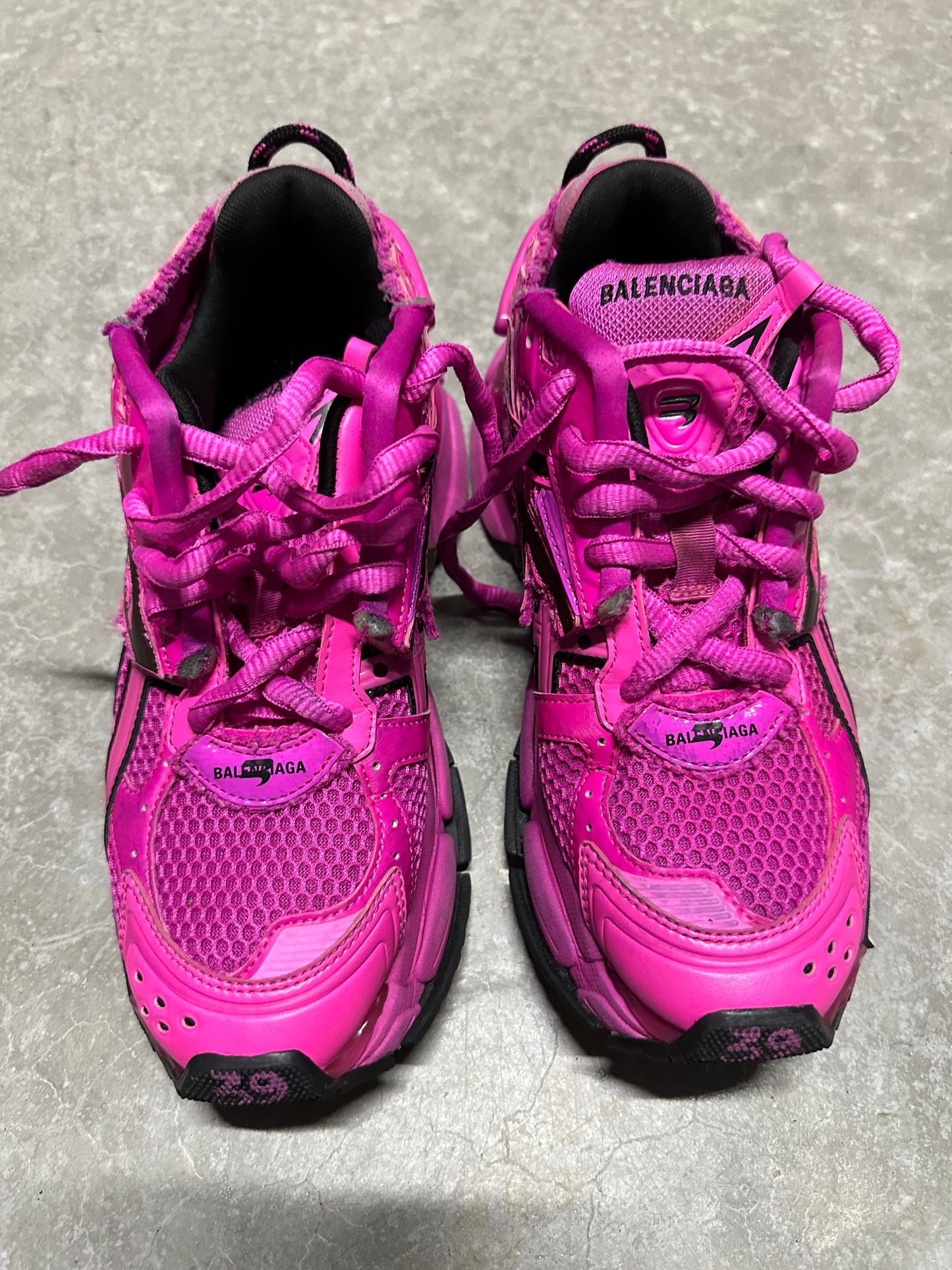 BALENCIAGA RUNNER “ dark pink “