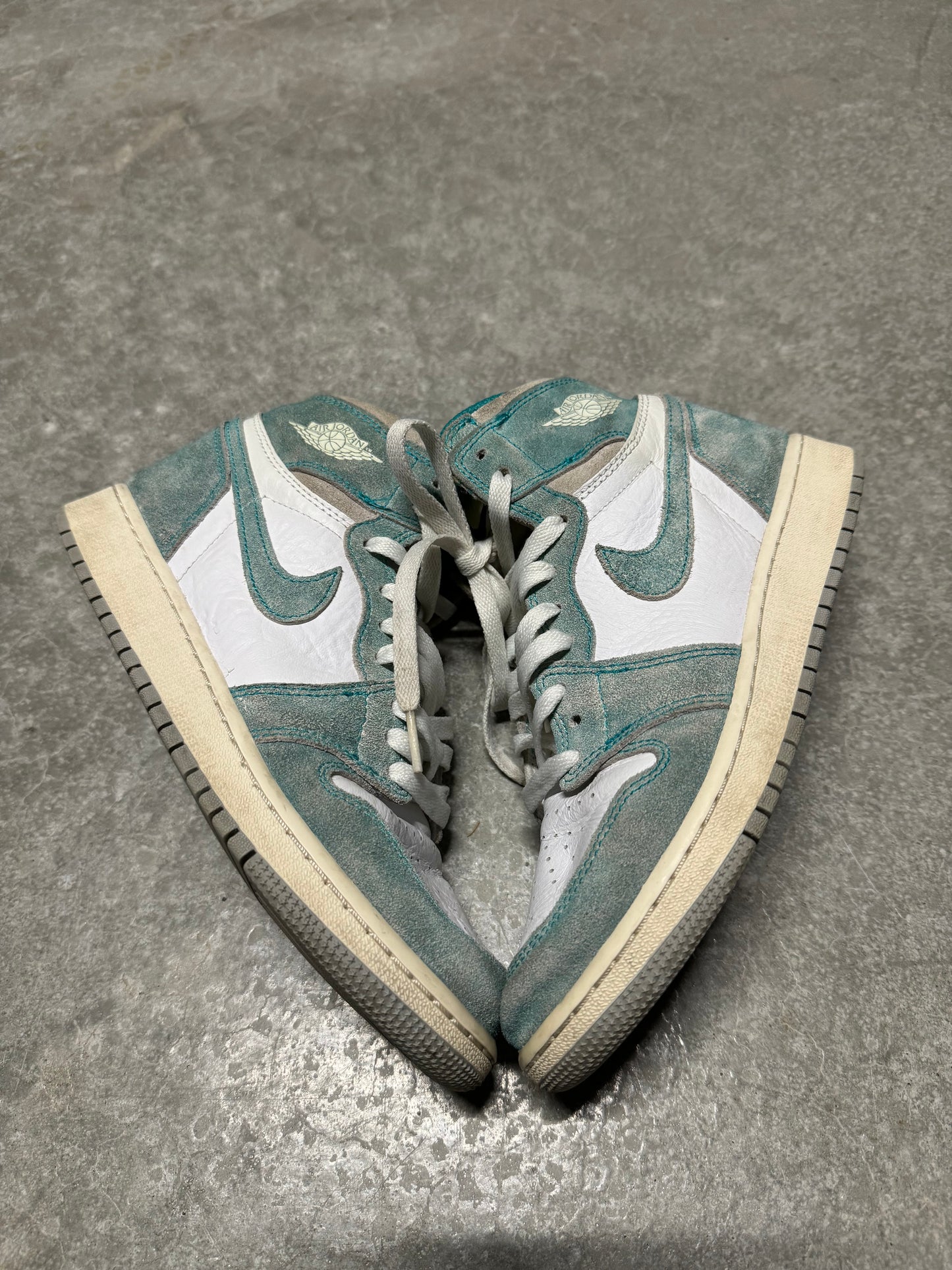 JORDAN 1 “ turbo green “