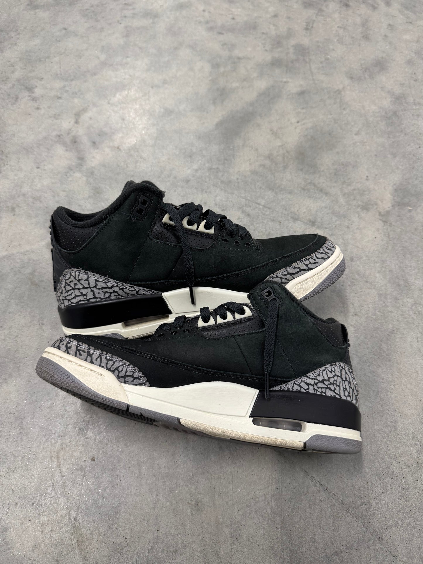 JORDAN 3 “ Off Noir “