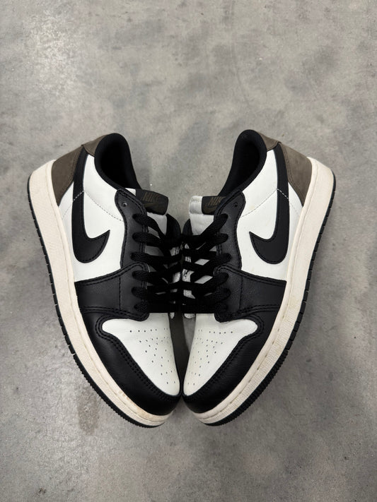 JORDAN 1 LOW “ Mocha “