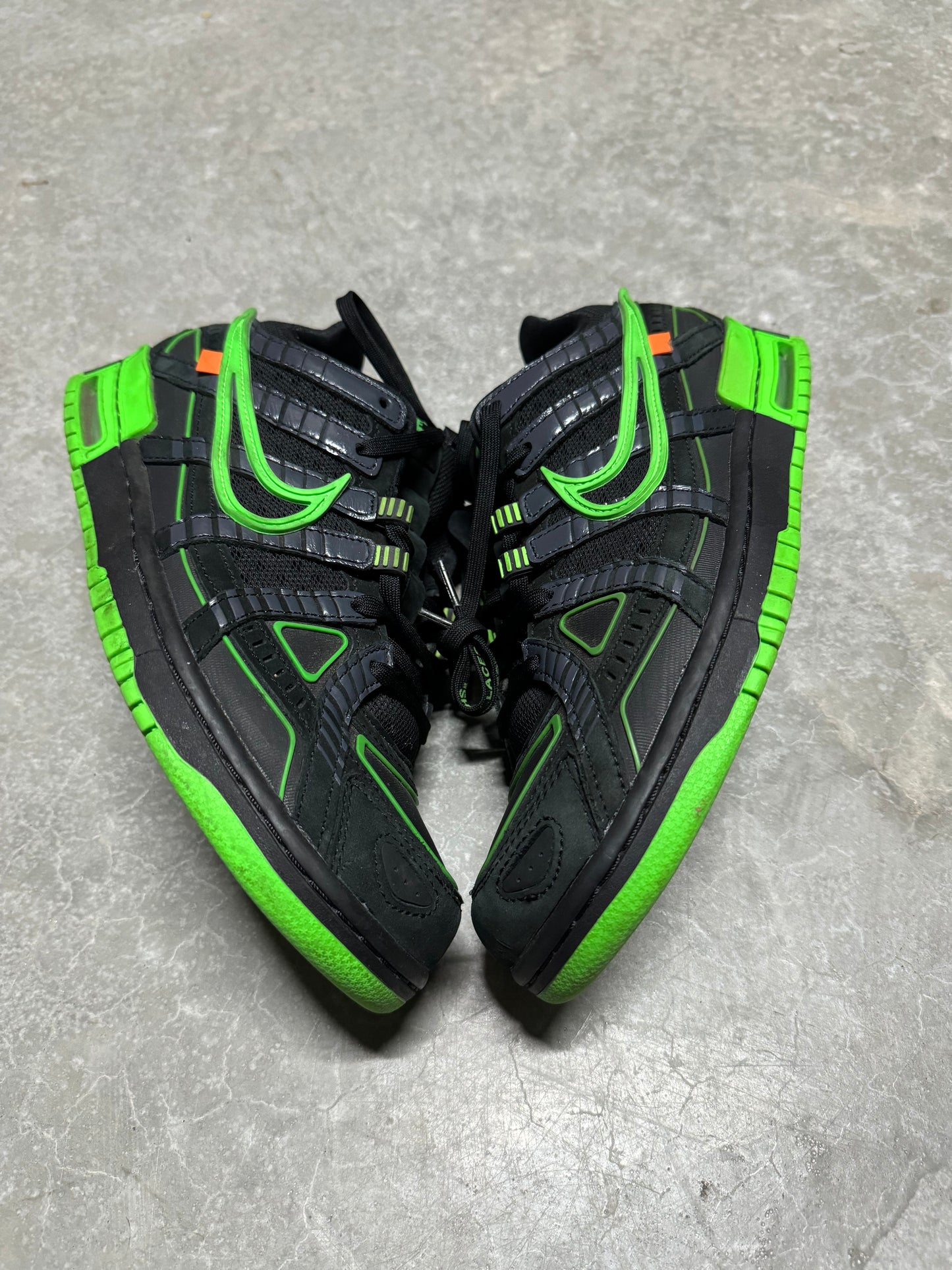 OFF WHITE RUBBER DUNK “ Green Strike “