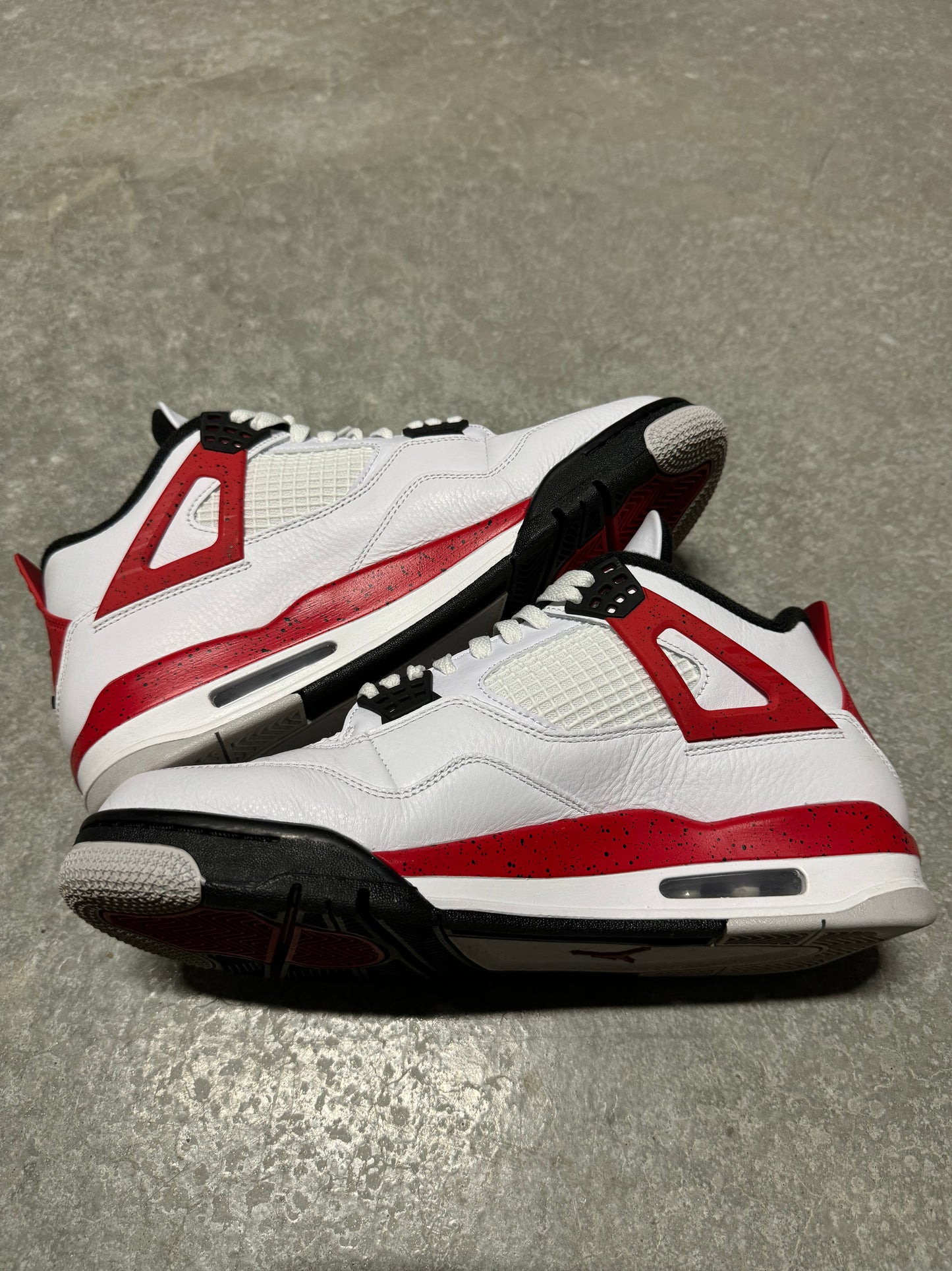 JORDAN 4 “ Red Cement “