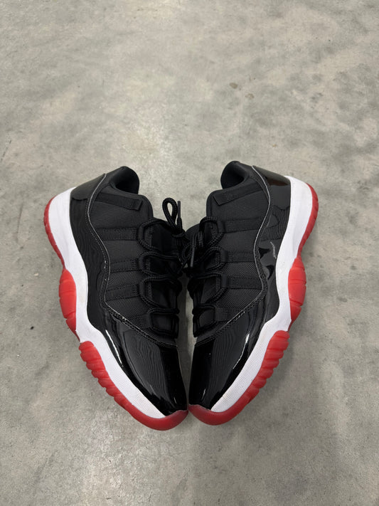 JORDAN 11 LOW “ Bred “ ( 2025 )