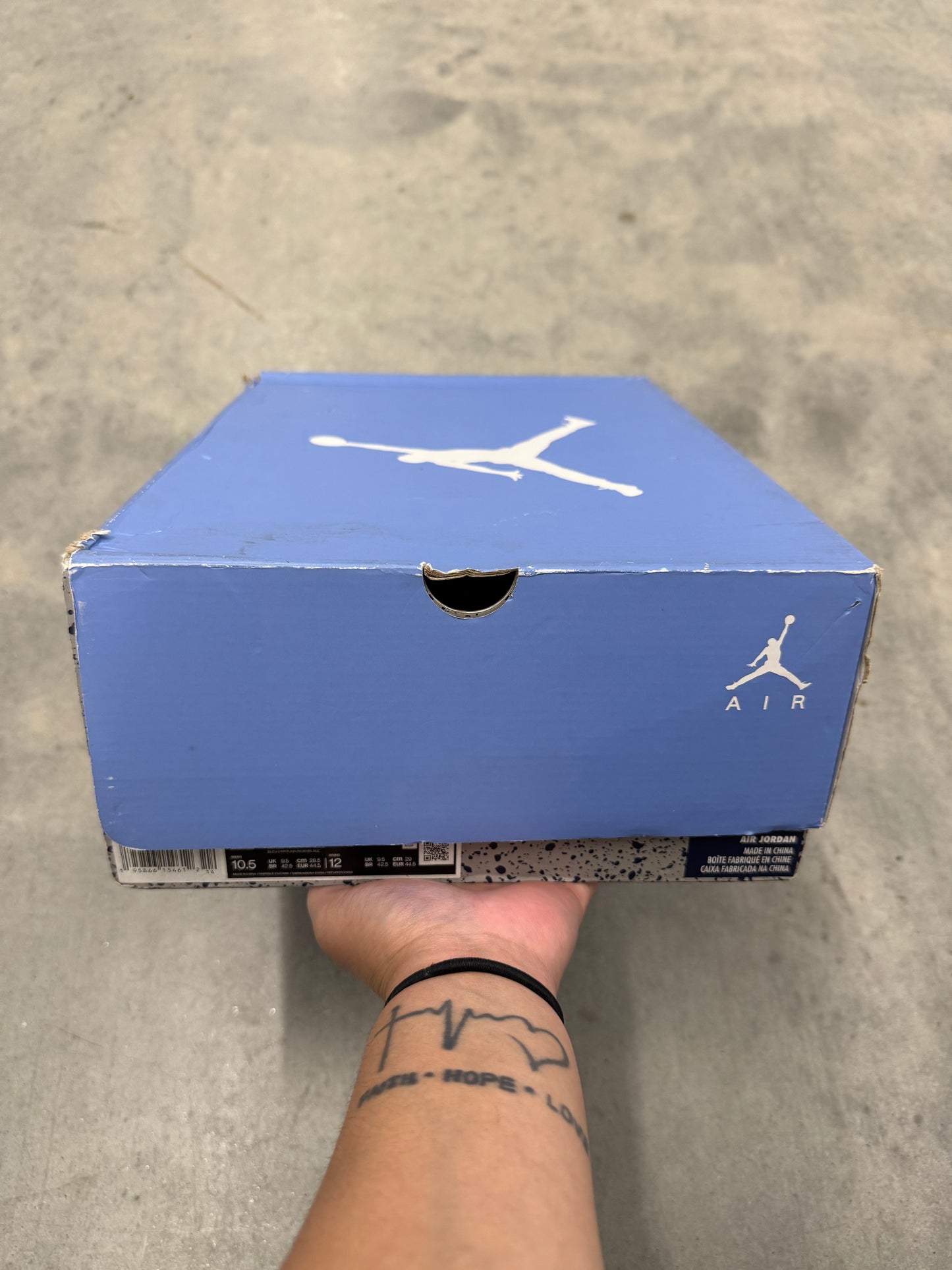 JORDAN 6 “ UNC home “