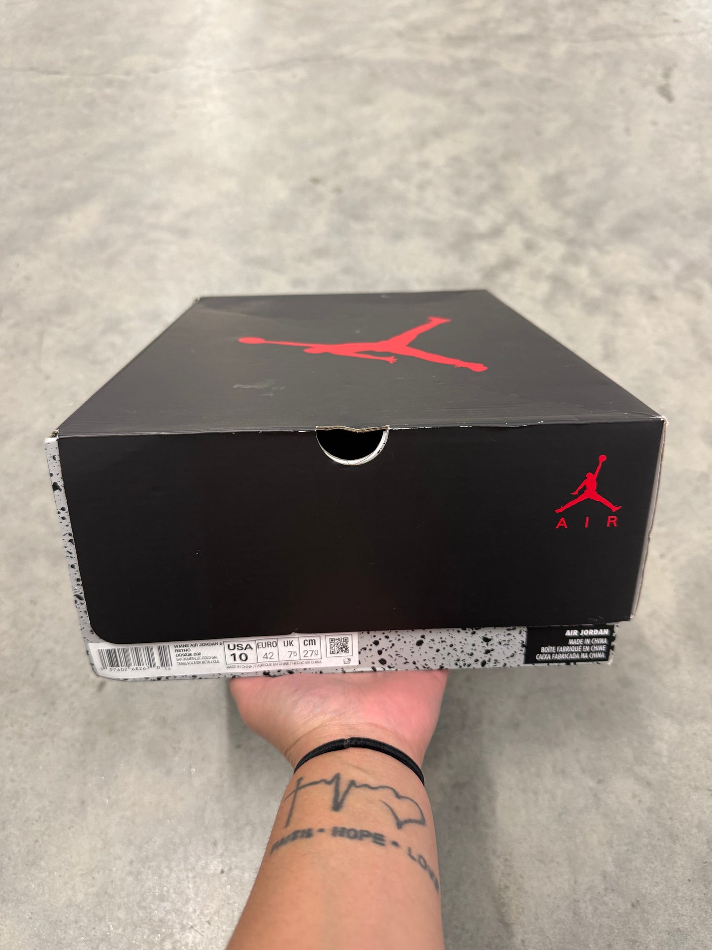 JORDAN 5 “ Golden Ticket “