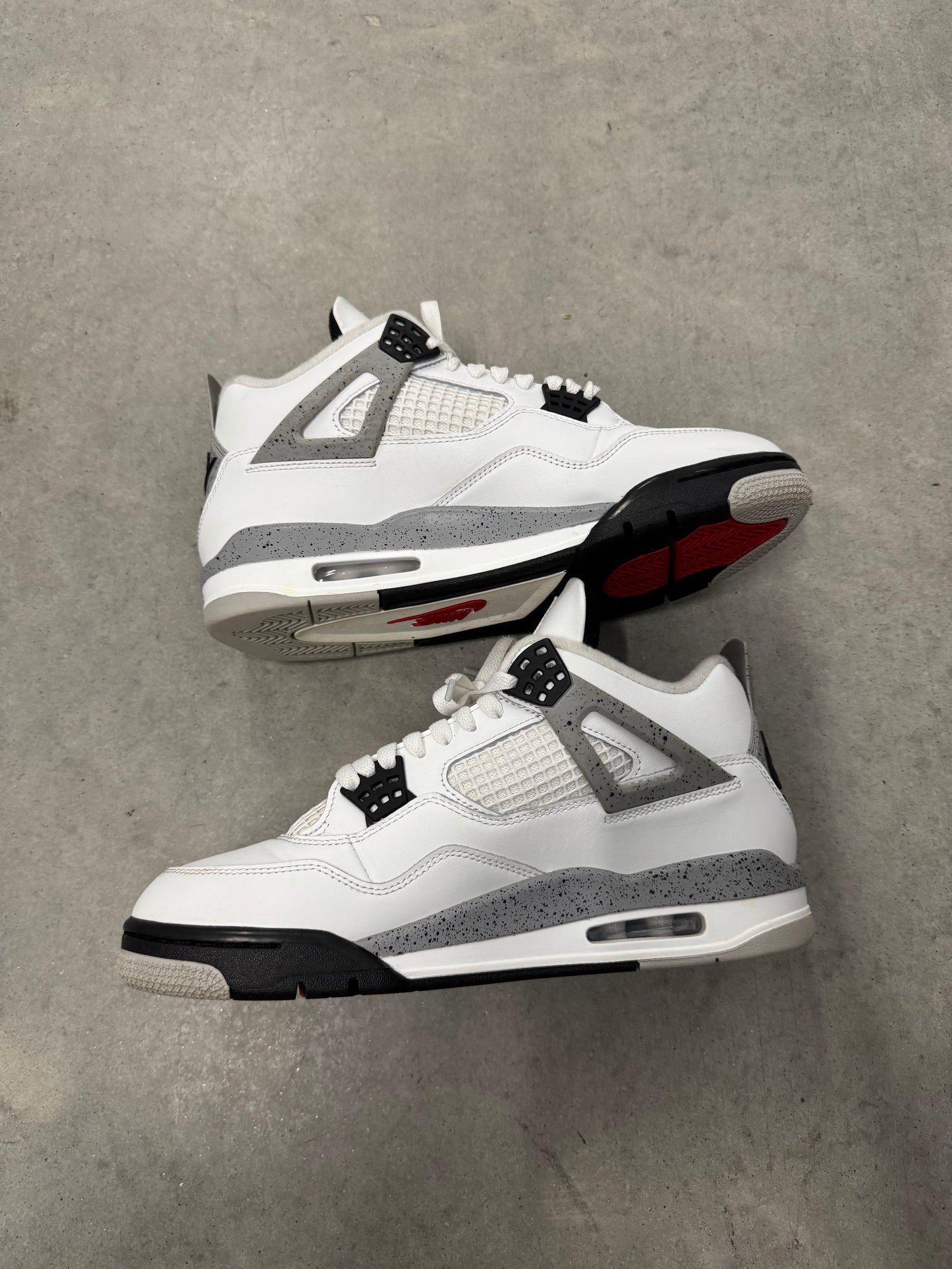 JORDAN 4 “ White Cement “ ( 2025 )