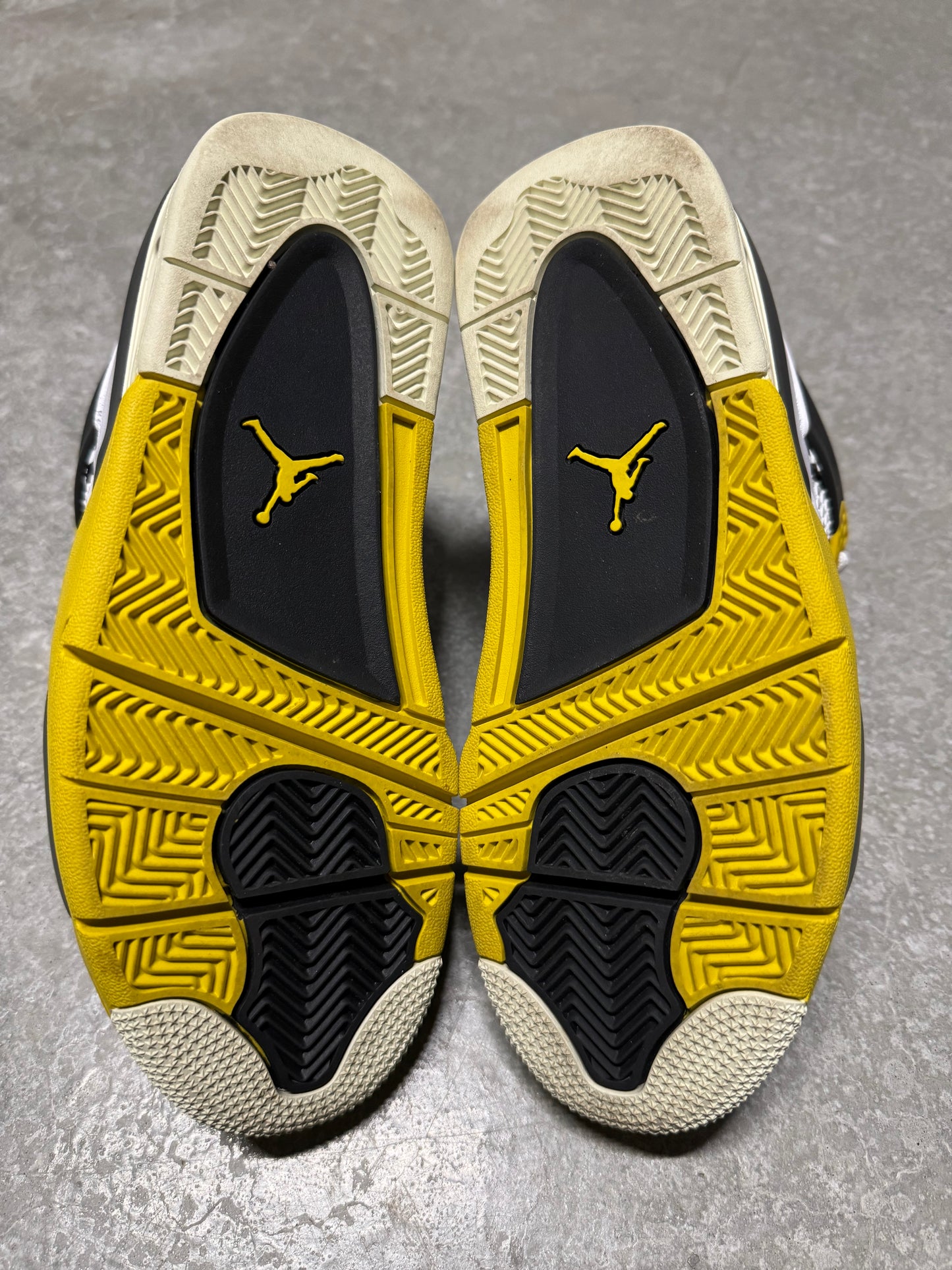 JORDAN 4 “ Vivid Sulfur “