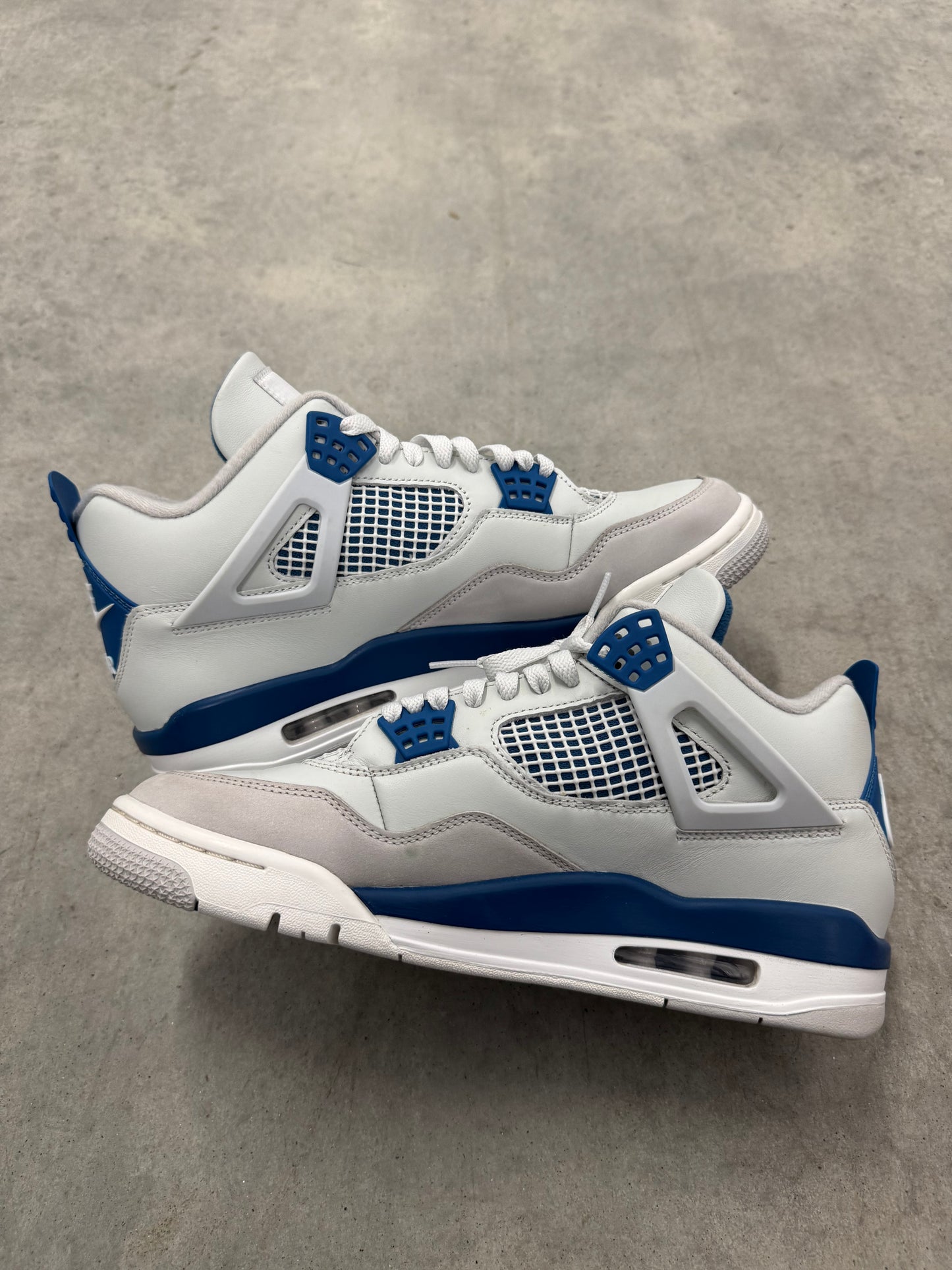 JORDAN 4 “ Military Blue “