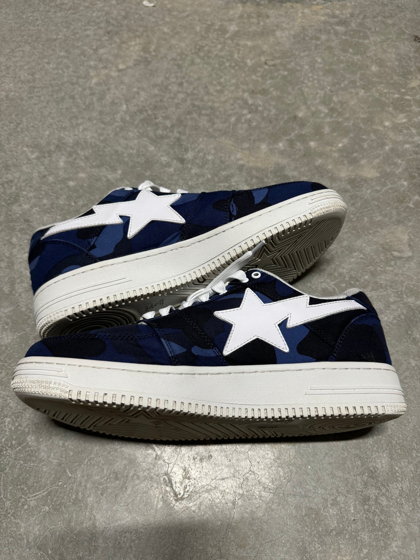 BAPESTA “ Navy Camo “