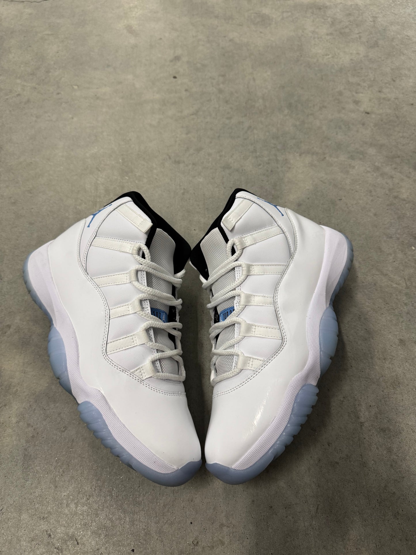 JORDAN 11 “ Legend Blue “