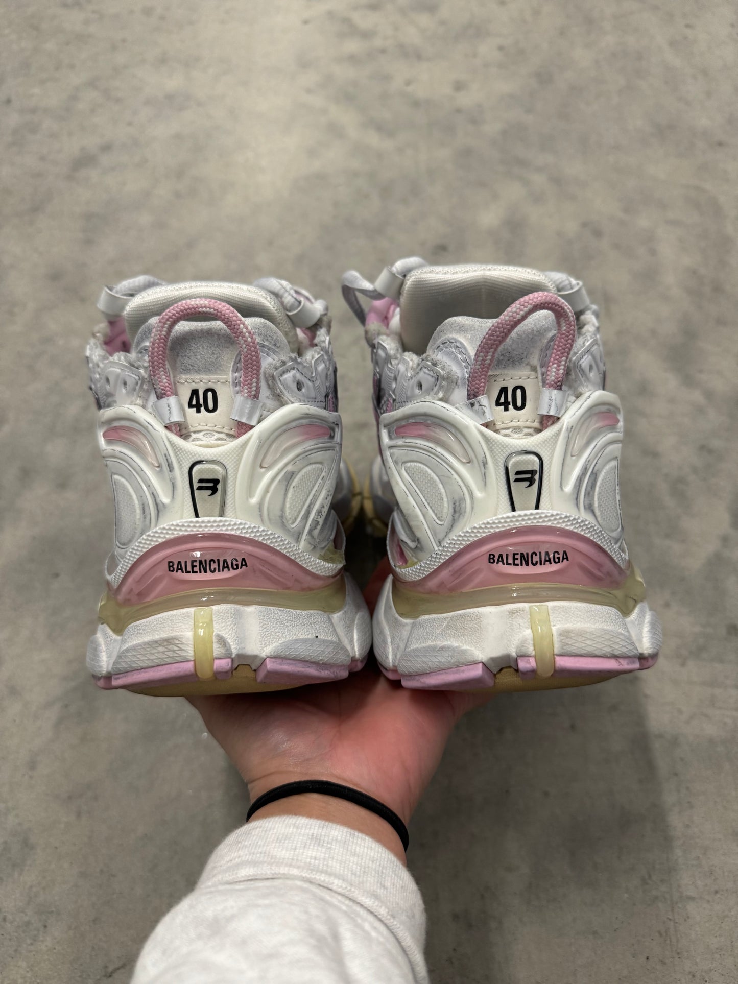 BALENCIAGA RUNNER SNEAKER “ White Pink “