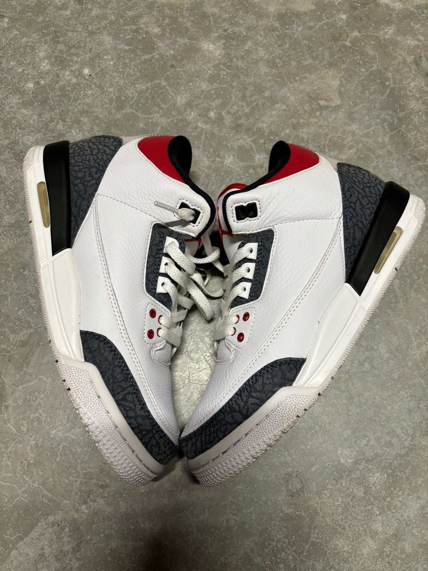 JORDAN 3 DENIM “ fire red “