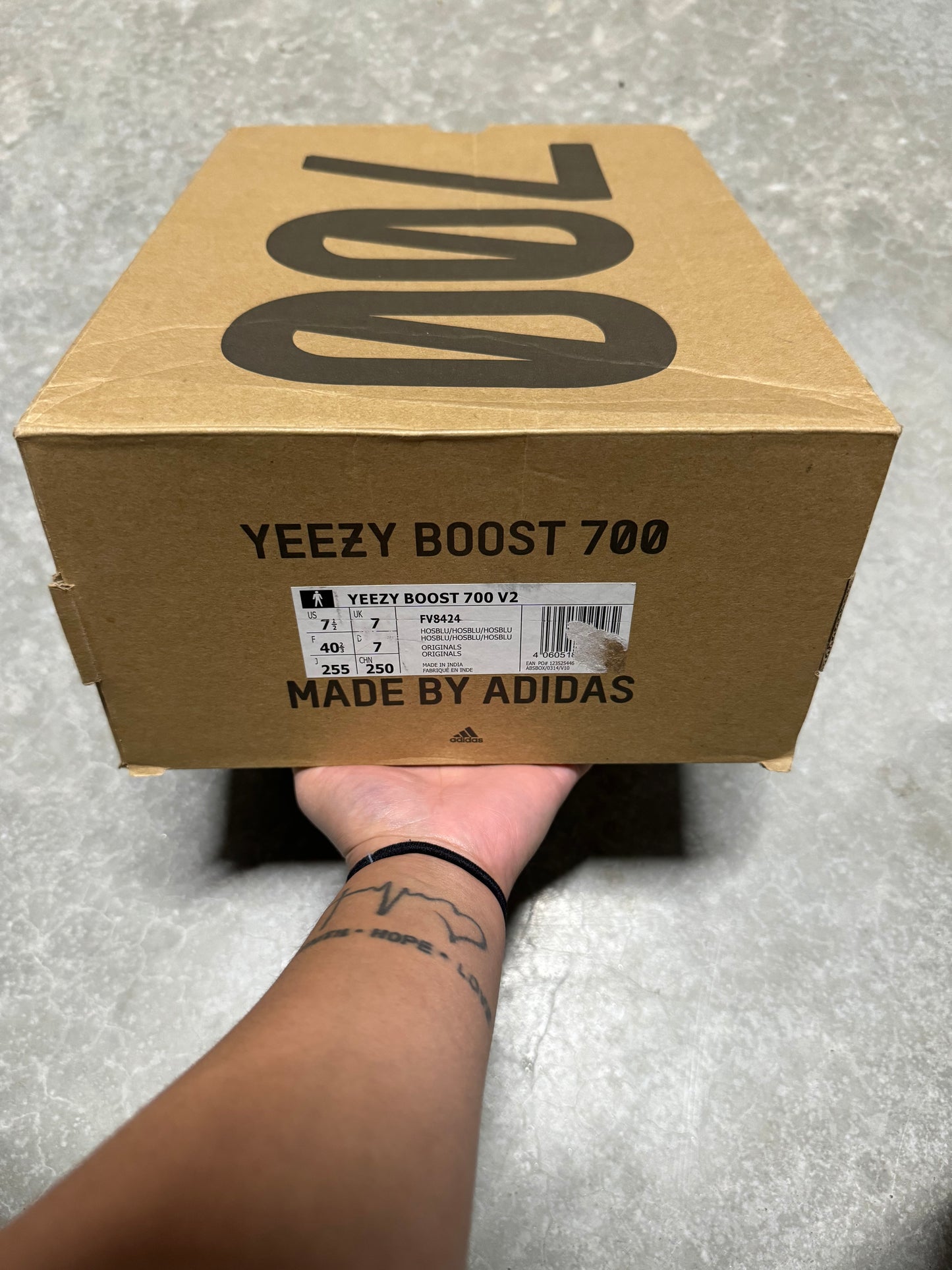 YEEZY 700 “ Hospital Blue “