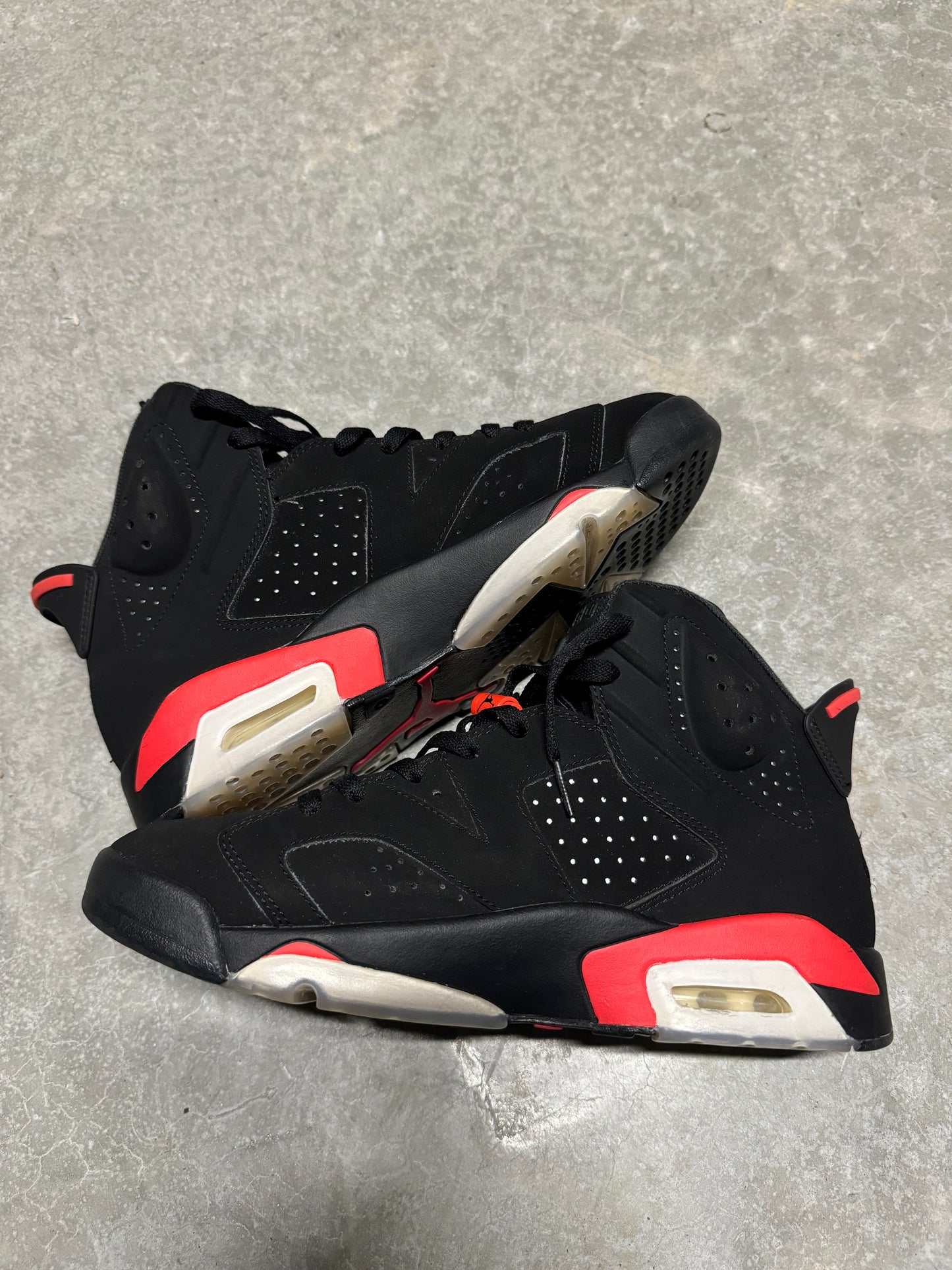 JORDAN 6 “ Infrared “