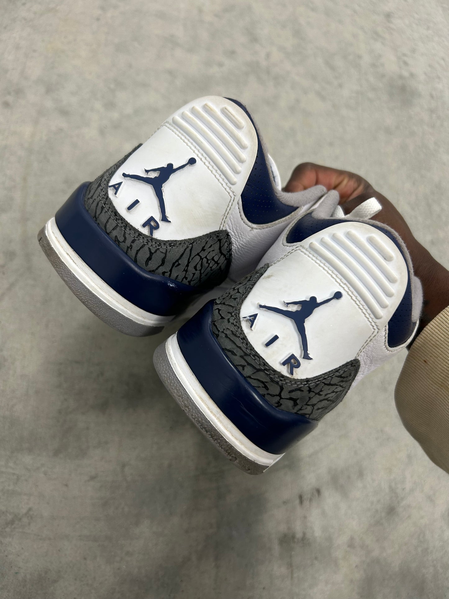 Jordan 3 “Midnight Navy”