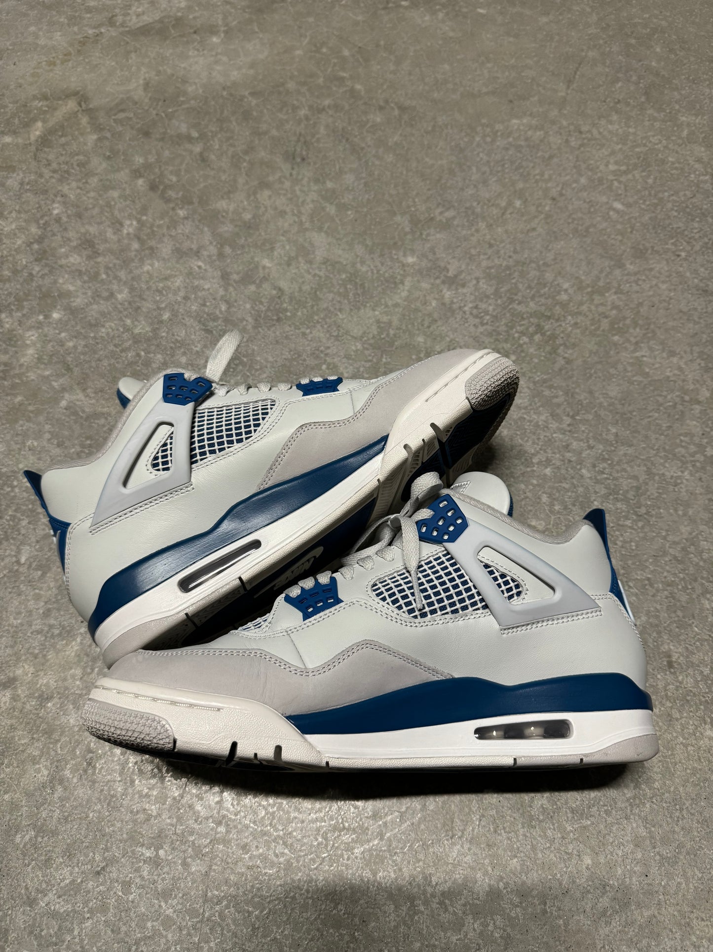 JORDAN 4 “ Military Blue “