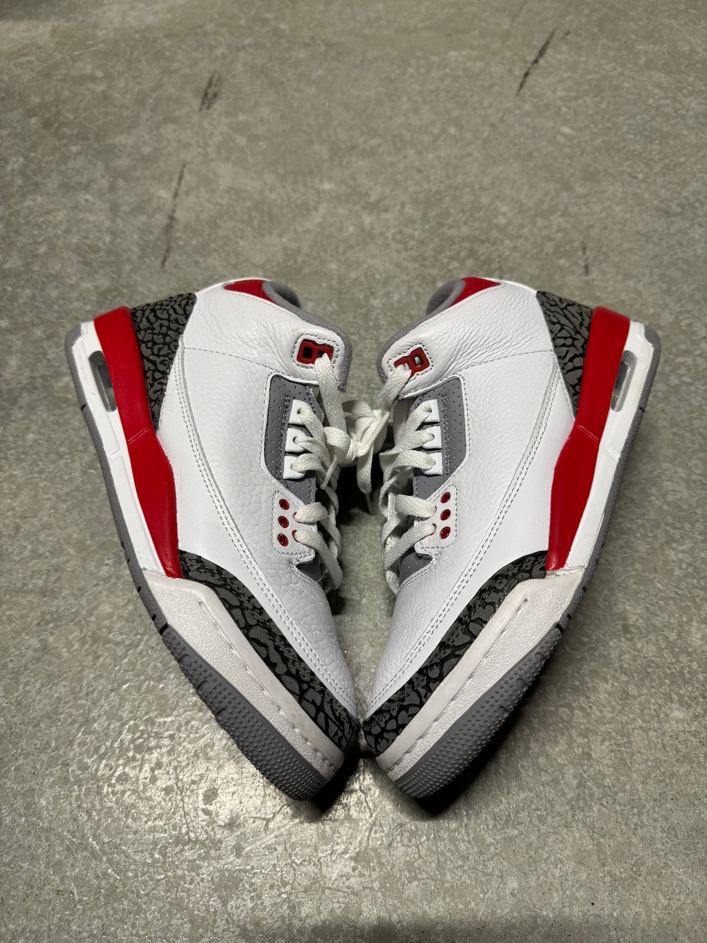 JORDAN 3 “ Fire Red “