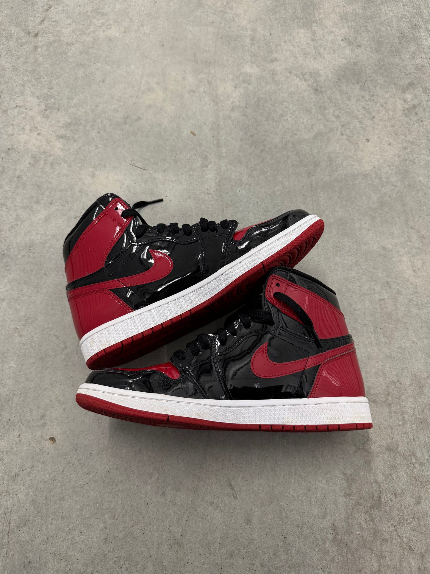 JORDAN 1 “ Patent Bred “