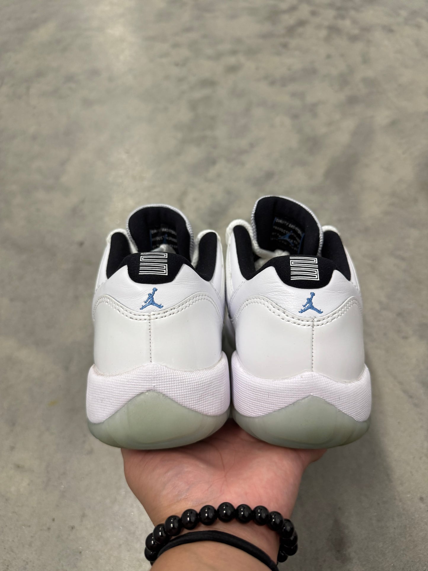 JORDAN 11 LOW “ Legend Blue “