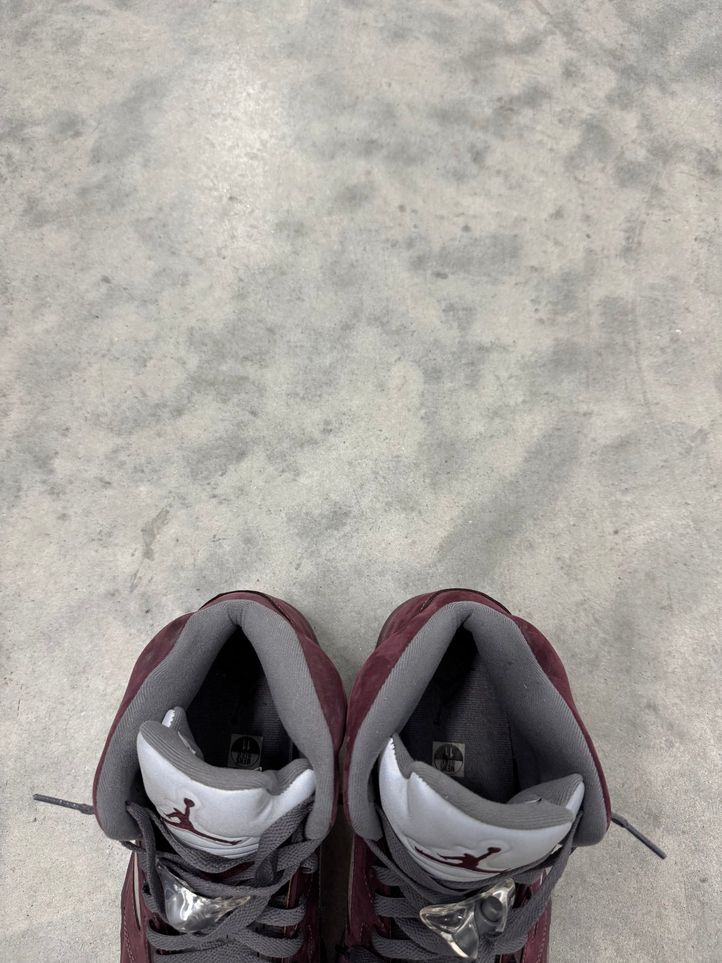JORDAN 5 “ Burgundy “