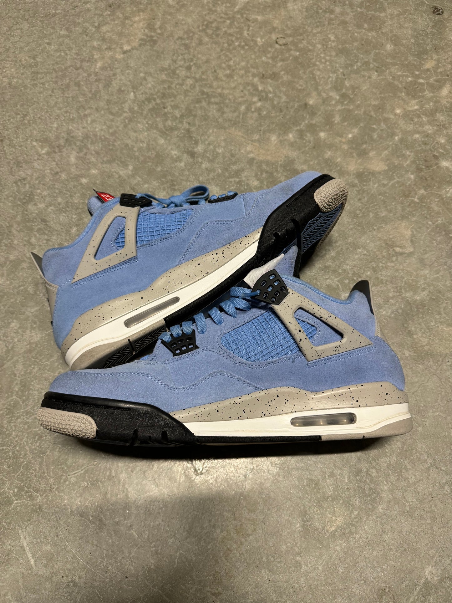 JORDAN 4 “ University Blue “