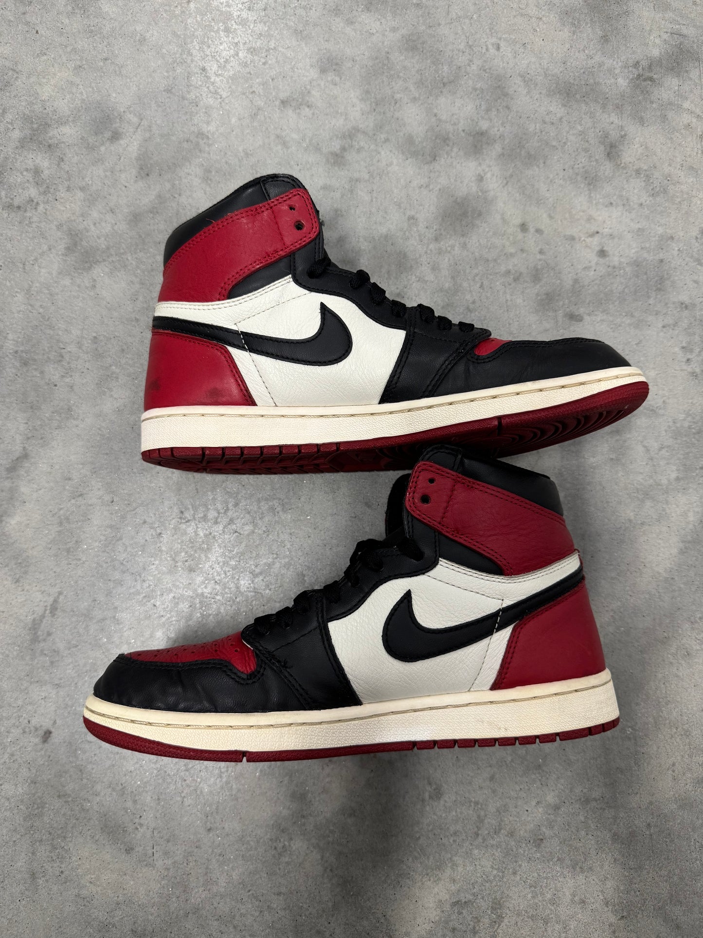 JORDAN 1 “ Bred Toe “