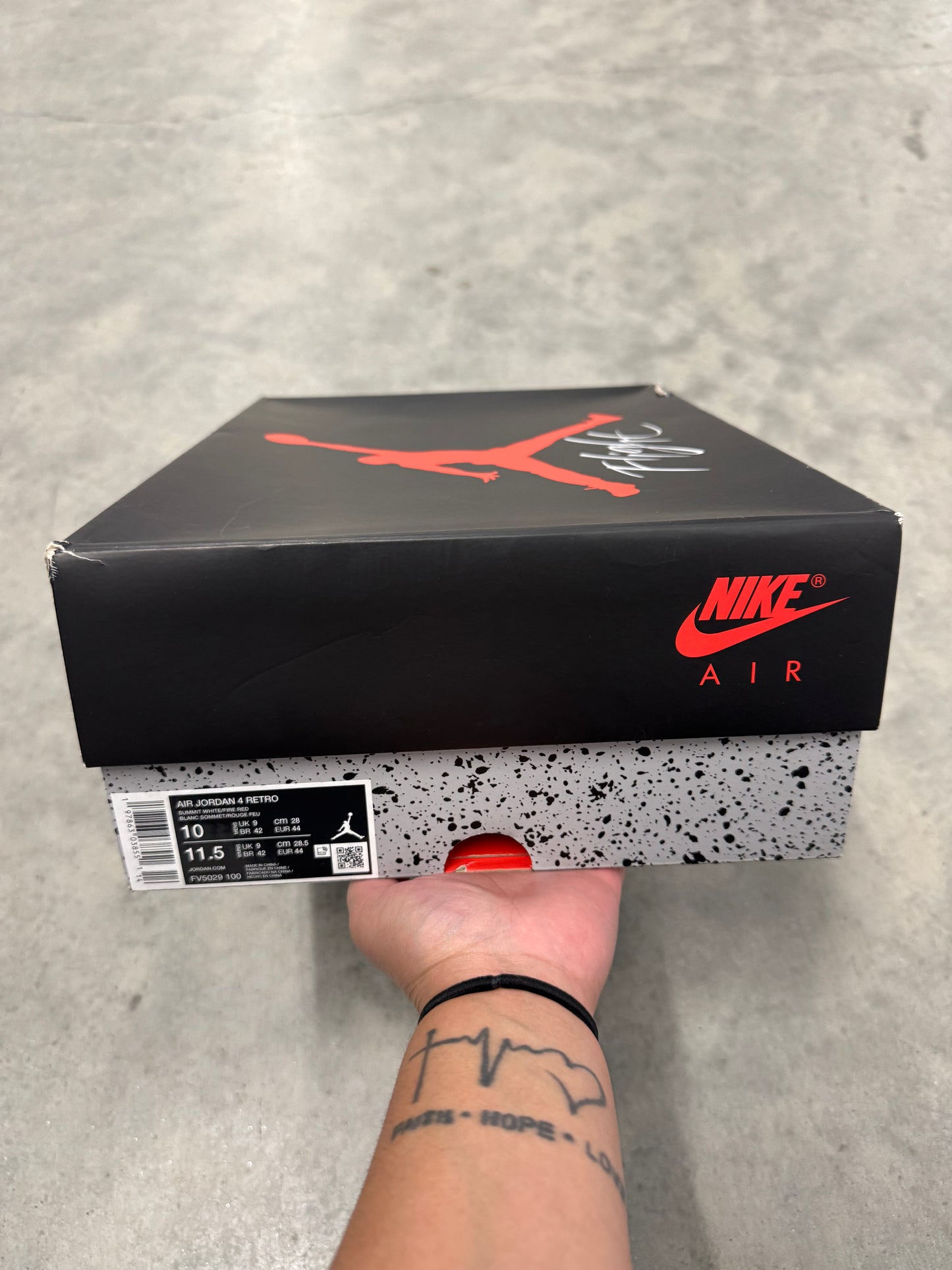 JORDAN 4 “ White Cement “