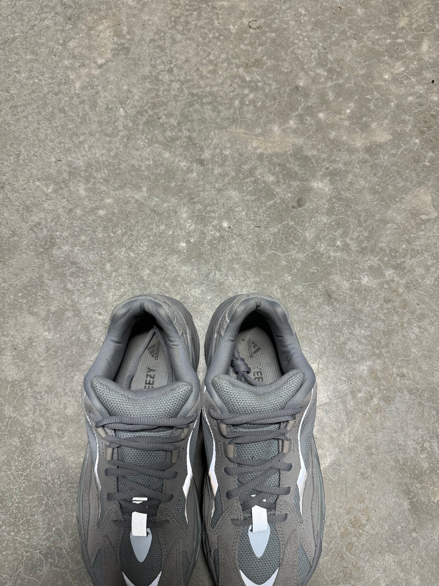 YEEZY 700 “ Hospital Blue “