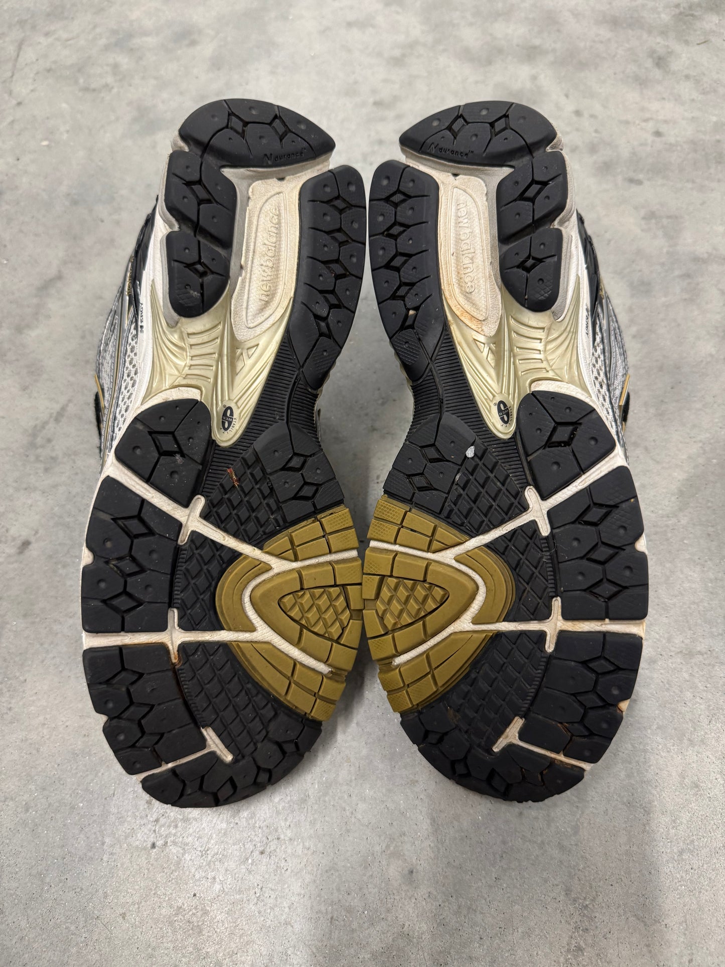 NEW BALANCE 1906R “ Metallic Silver Metallic Gold “
